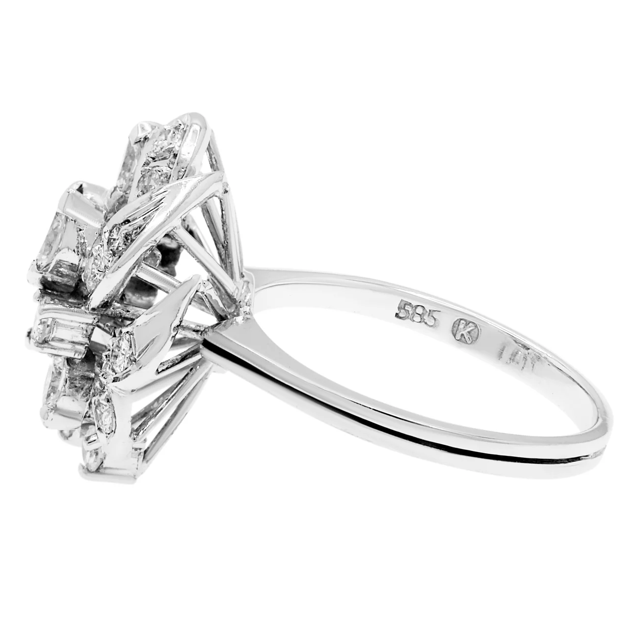 14K White Gold 0.74 Carat Cluster Ring - Image 2