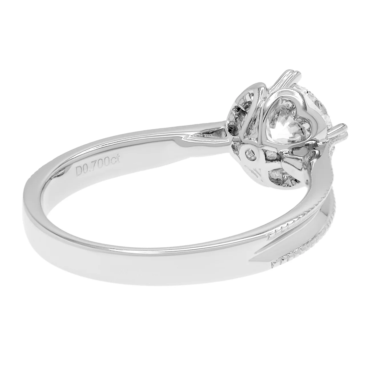 18K White Gold 0.70 Carat Diamond Solitaire Ring - Image 3