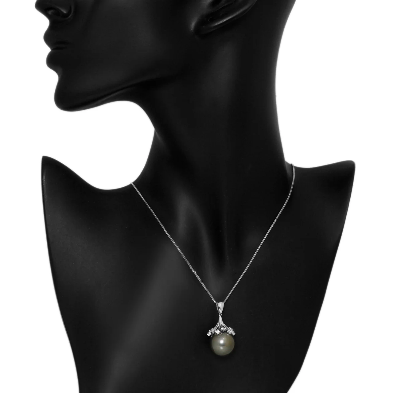 18K White Gold 0.72 Carat Diamond Tahitian Pearl Pendant Necklace - Image 3