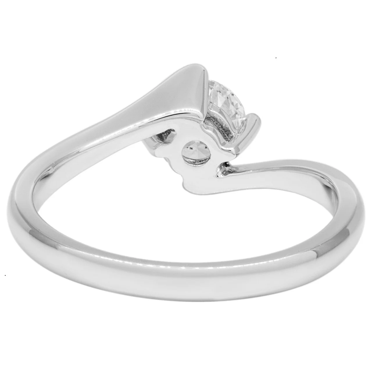 18K White Gold 0.74 Carat Diamond Solitaire Ring - Image 3