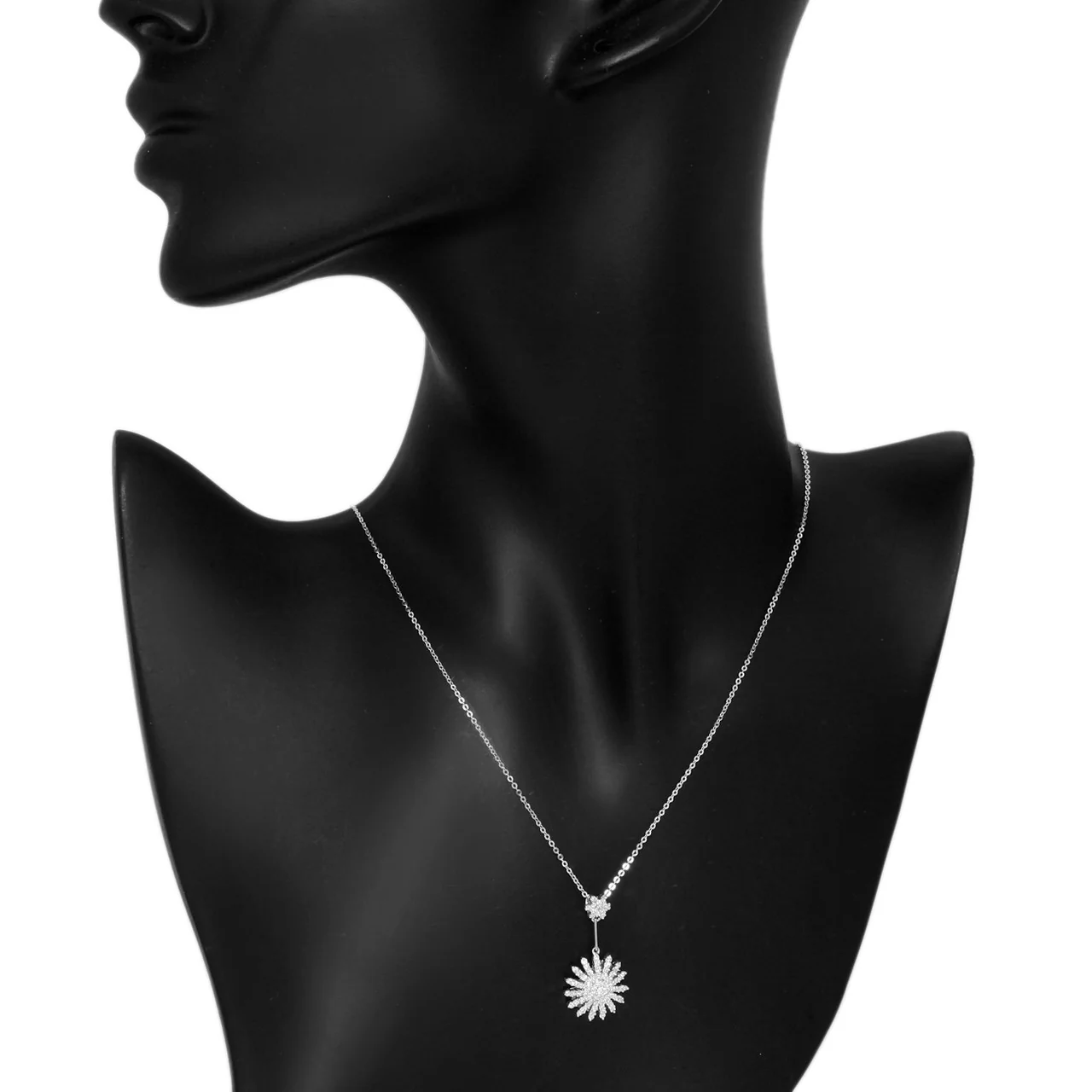 18K White Gold 0.83 Carat Diamond Pendant Necklace - Image 3