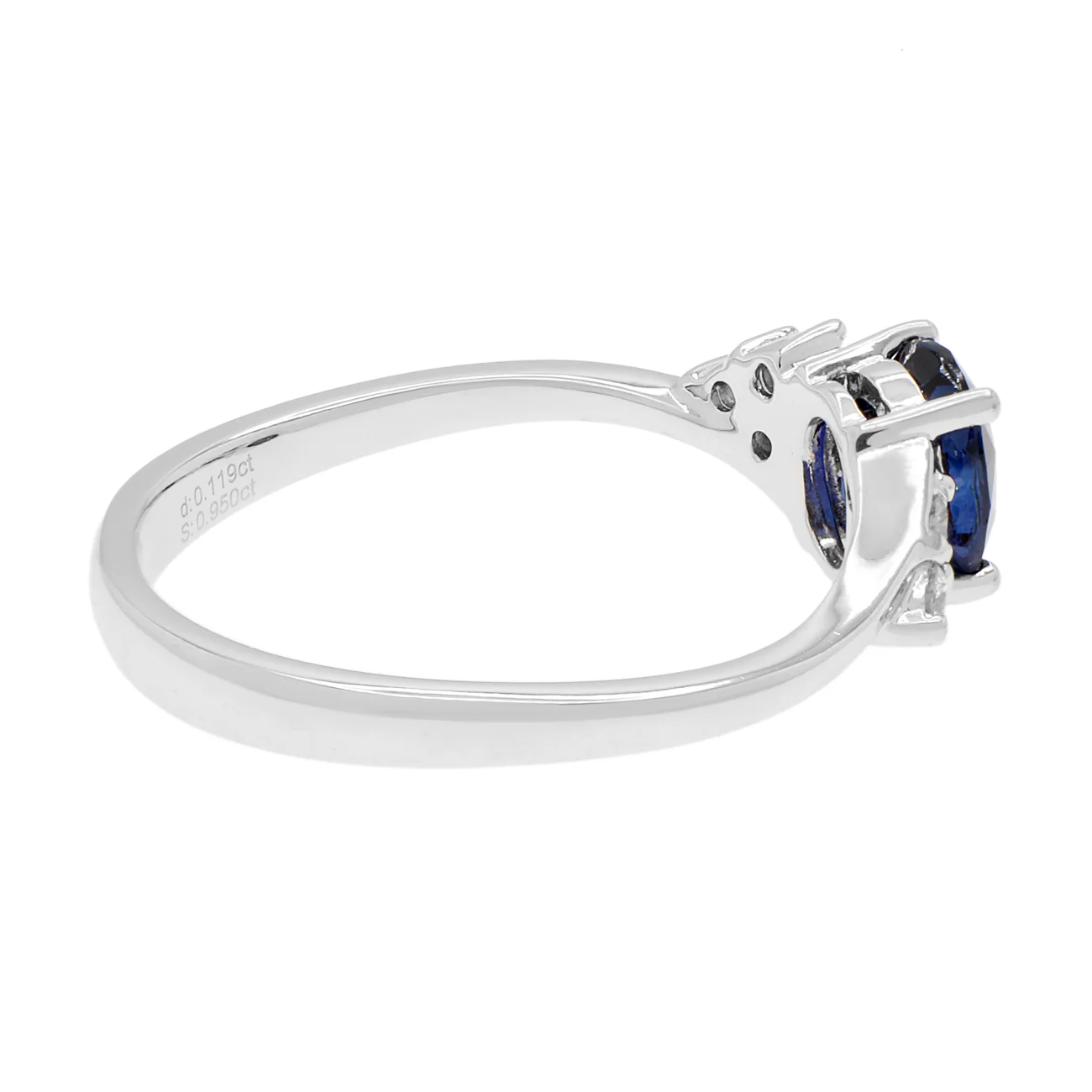 18K White Gold 0.95 Carat Oval Sapphire Ring - Image 3