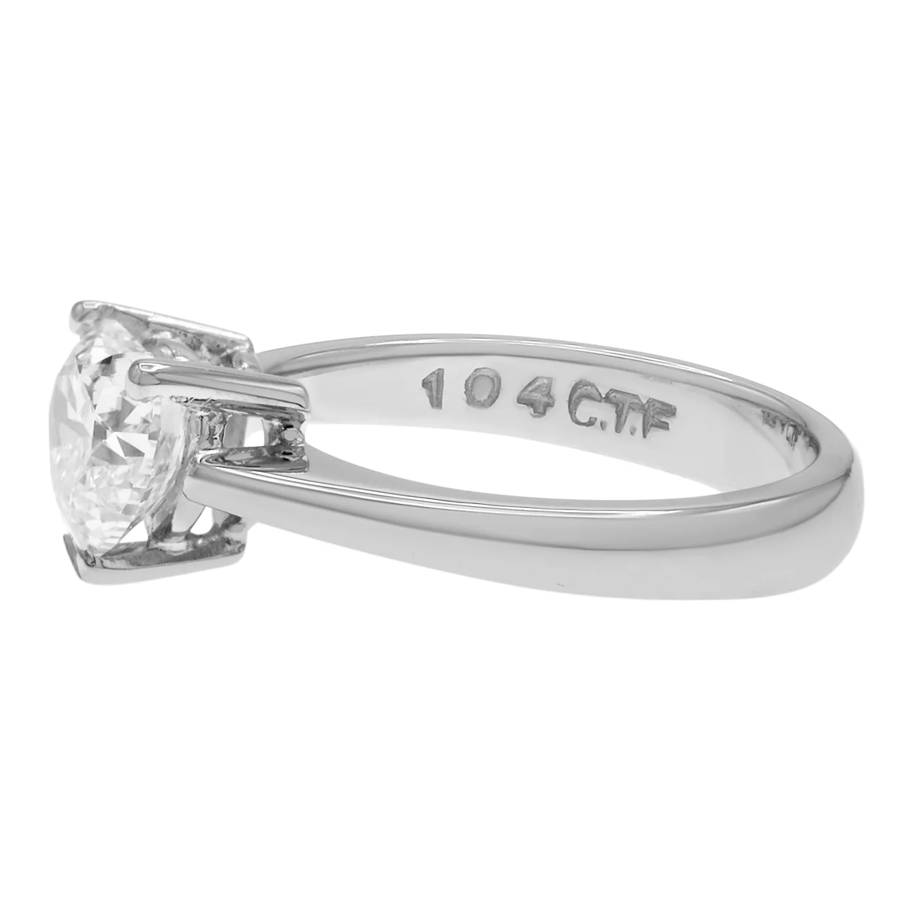 18K White Gold 1.04 Carat Heart Shaped Diamond Solitaire Ring - Image 3