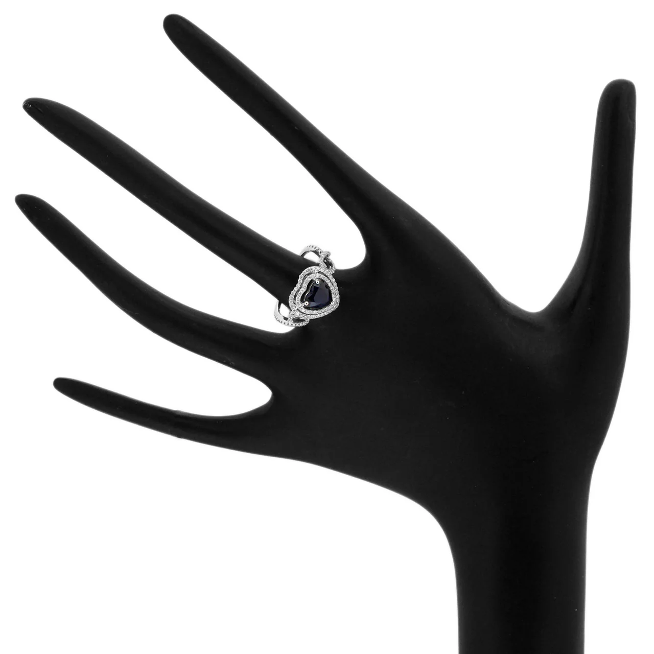 18K White Gold 1.05 Carat Heart Shaped Sapphire Diamond Ring - Image 4