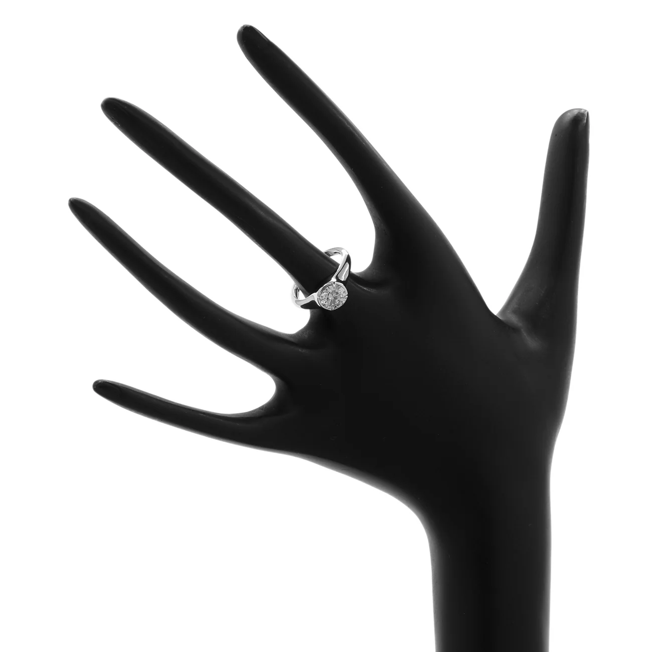 18K White Gold 1.17 Carat Diamond Illusion Solitaire Ring - Image 3