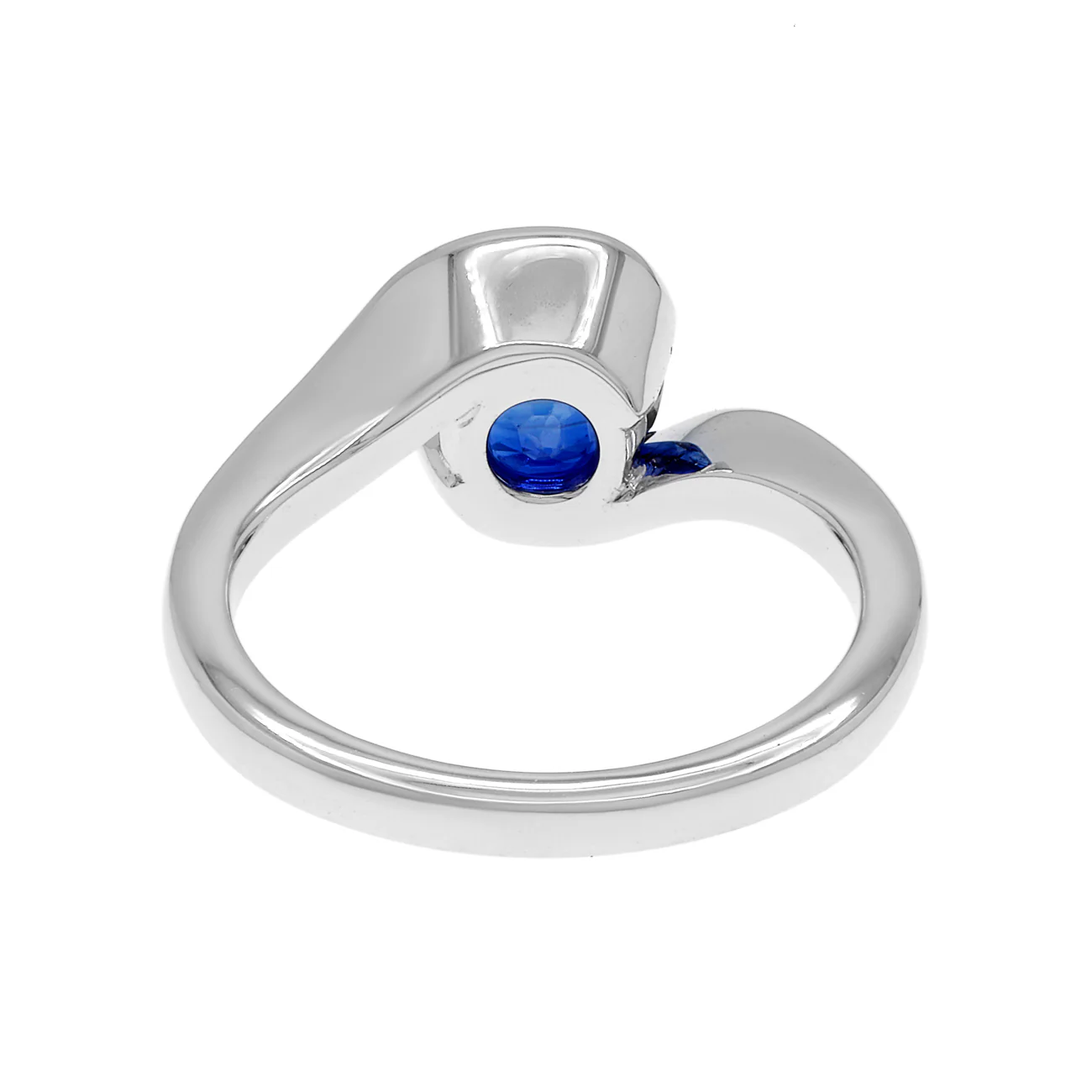 18K White Gold 1.58 Carat Sapphire Ring - Image 2