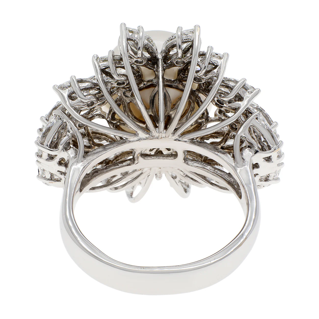 18K White Gold 13.8mm South Sea Pearl Diamond Ring - Image 2