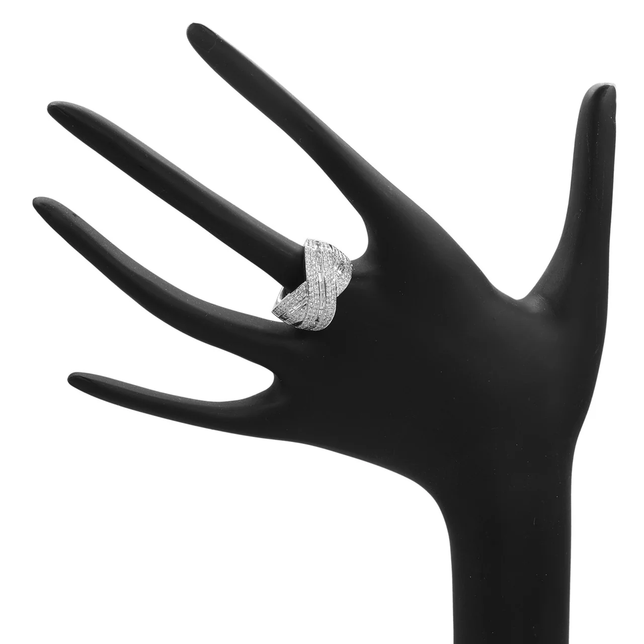 18K White Gold 2.71 Carat Diamond Ring - Image 3