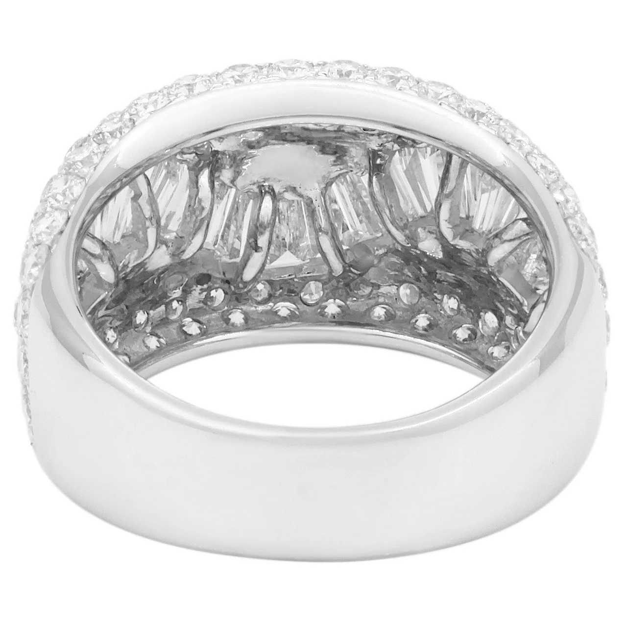 18K White Gold 2.89 Carat Diamond Ring - Image 2