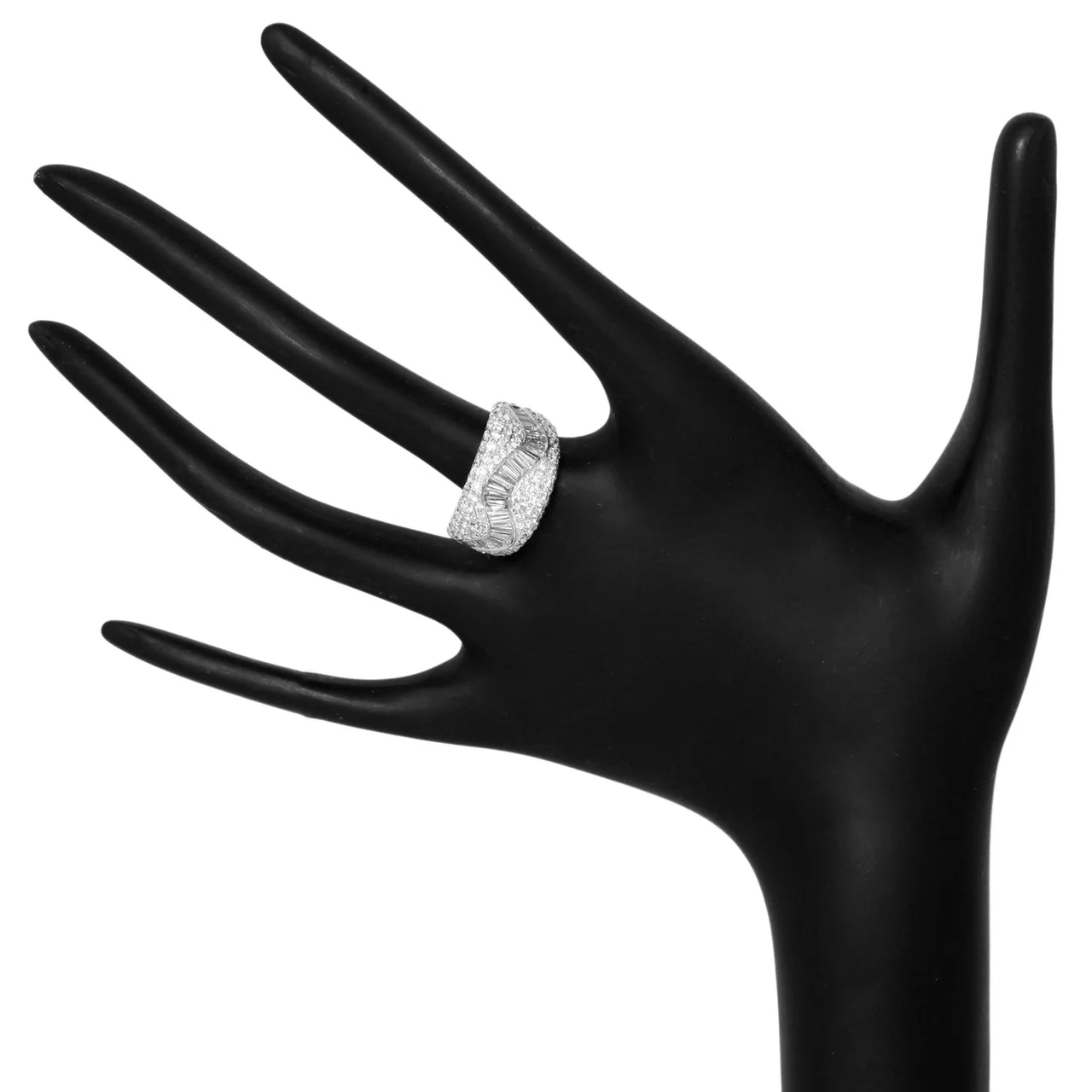 18K White Gold 2.89 Carat Diamond Ring - Image 3