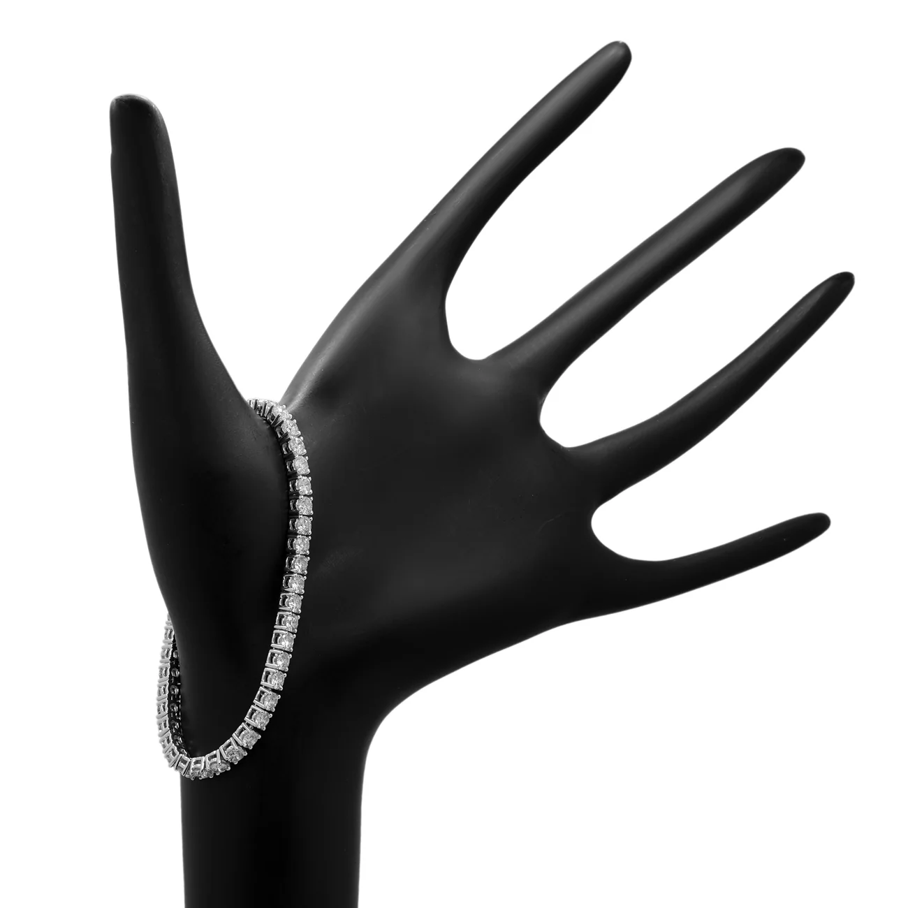 18K White Gold 5.60 Carat Tennis Bracelet - Image 3