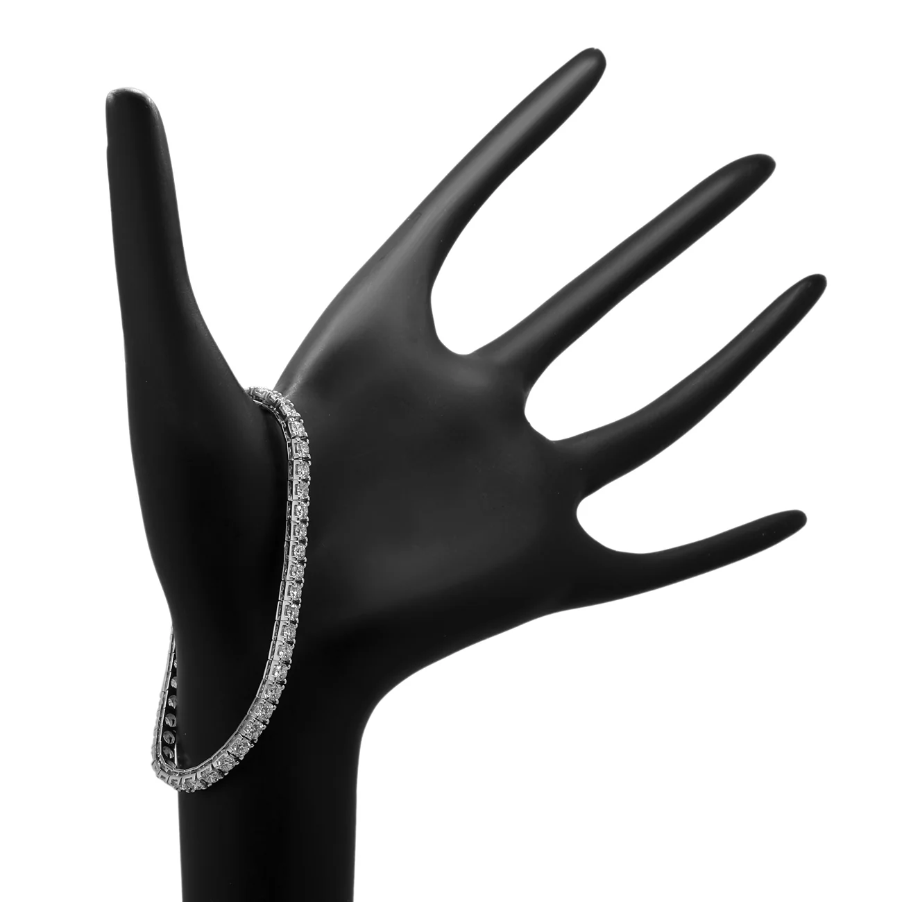 18K White Gold 5.64 Carat Tennis Bracelet - Image 3