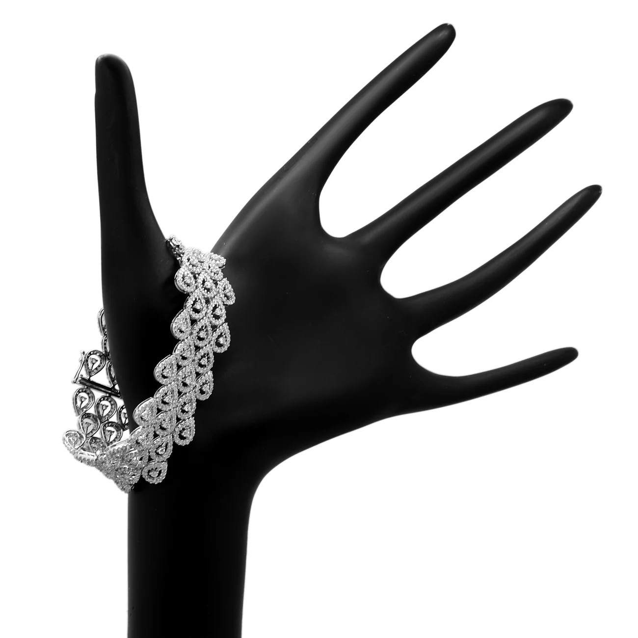 18K White Gold 6.98 Carat Pear Cluster Diamond Bracelet - Image 3