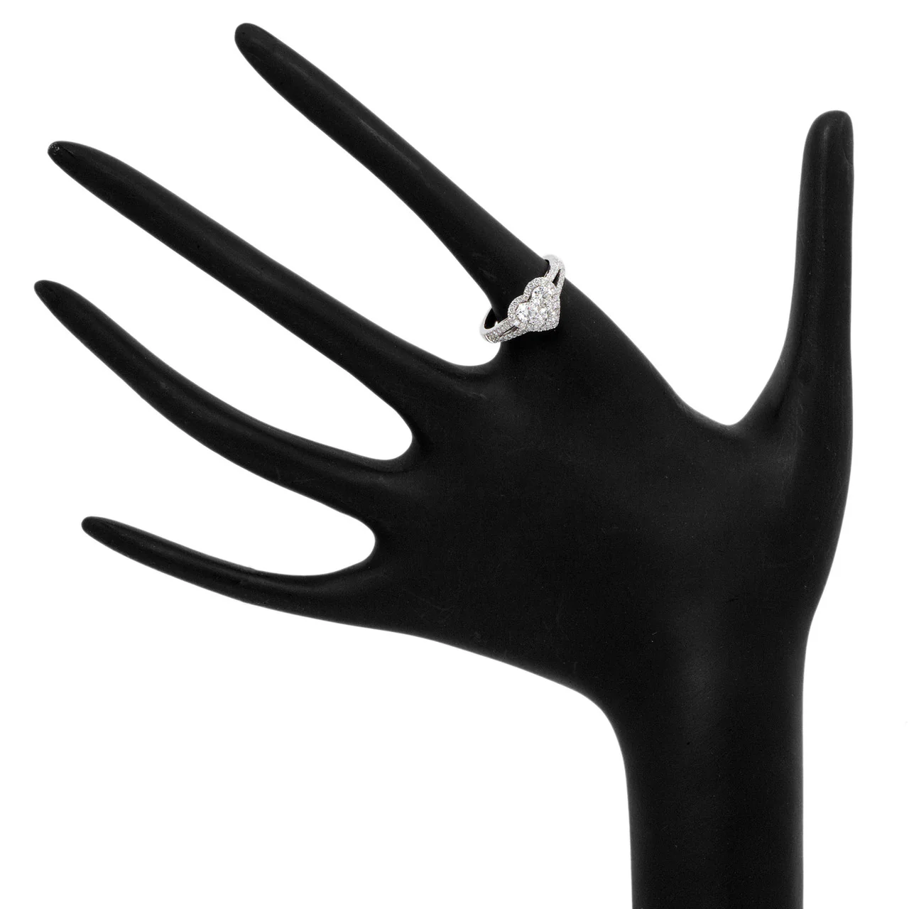18K White Gold Diamond Heart Ring - Image 4