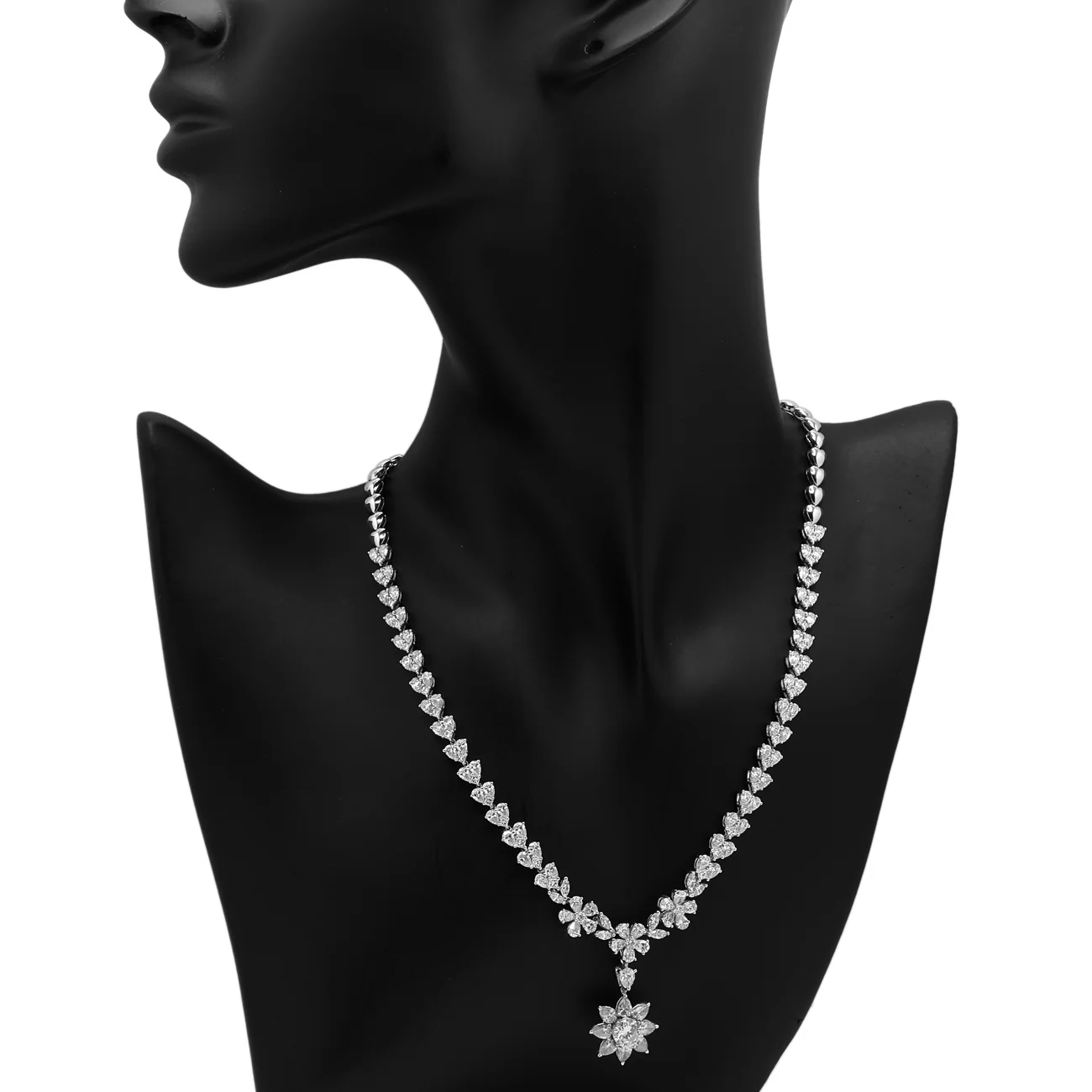 18K White Gold Riviere Blossom 13.37 Carat Diamond Necklace - Image 3