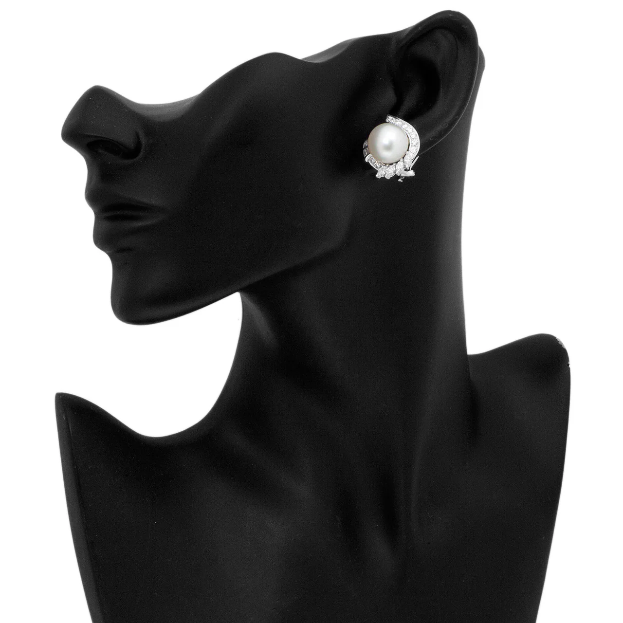 18K White Gold South Sea Pearl 2.10 Carat Diamond Earrings - Image 4