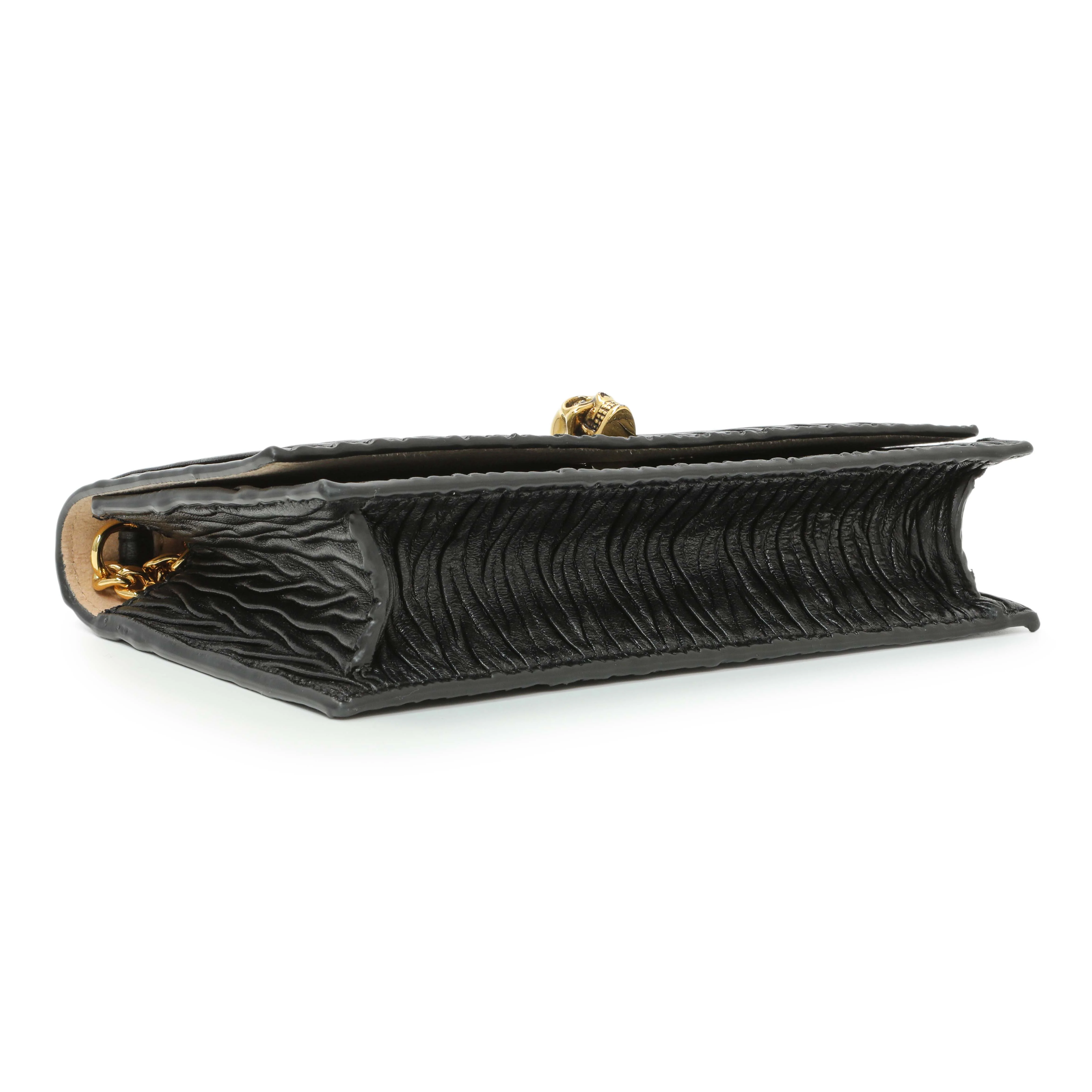 Alexander McQueen Black Pleated Skull Mini Crossbody Bag - Image 3