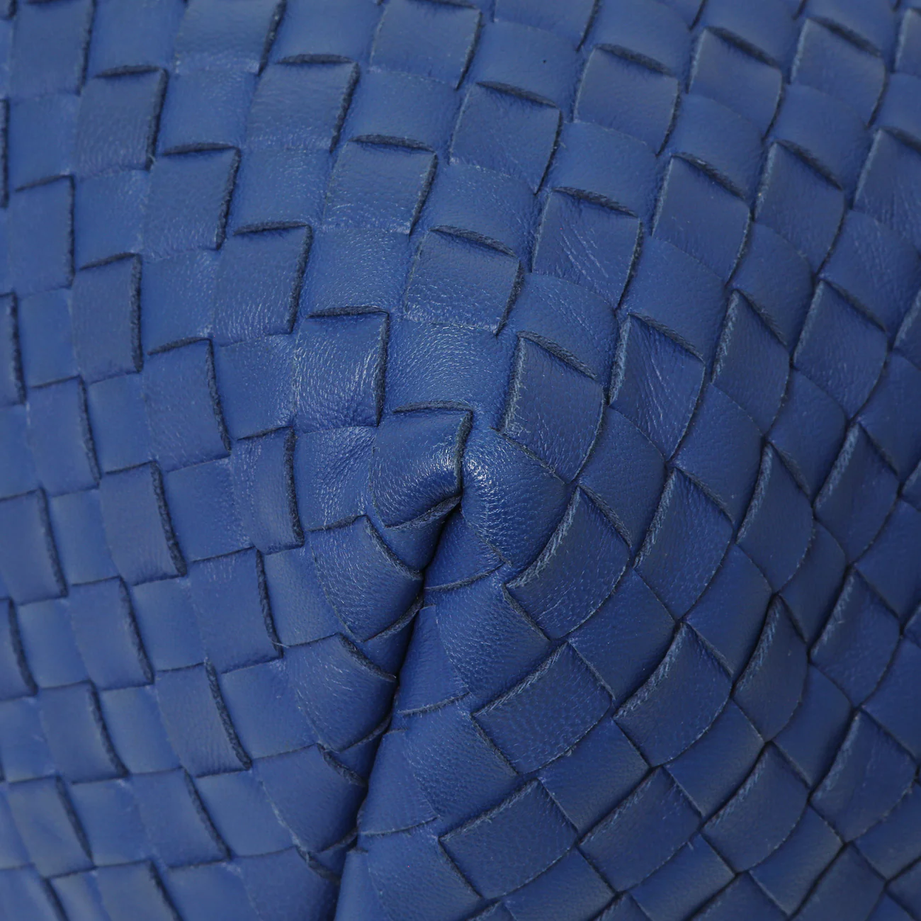 Bottega Veneta Blue Nappa Intrecciato Medium Garda Bag - Image 7