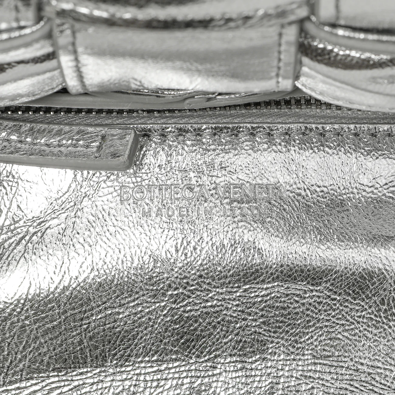 Bottega Veneta Metallic Silver Calfskin Intreccio Plisse Small Cassette Crossbody Bag - Image 8