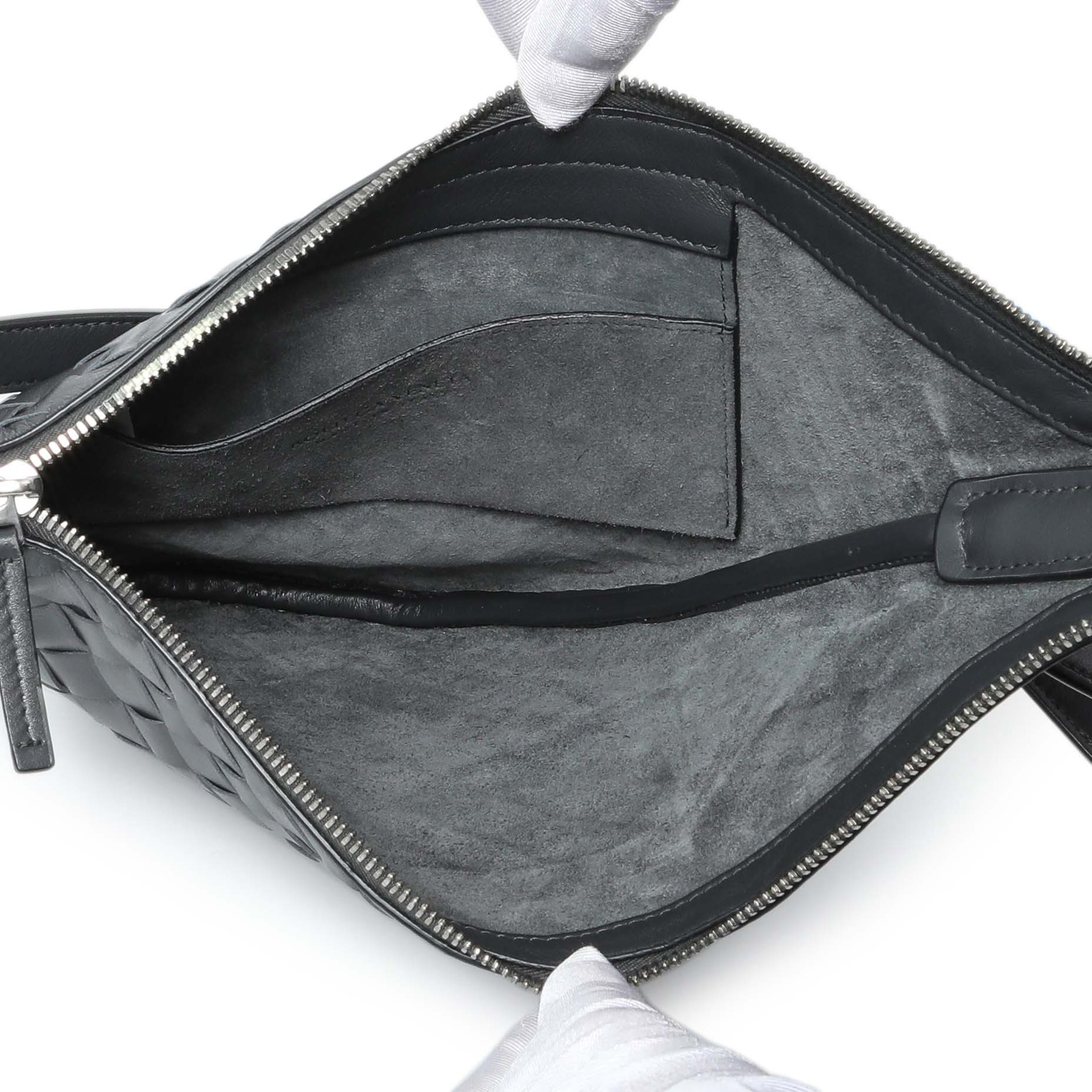 Bottega Venetta Virgule Messenger Bag - Image 4