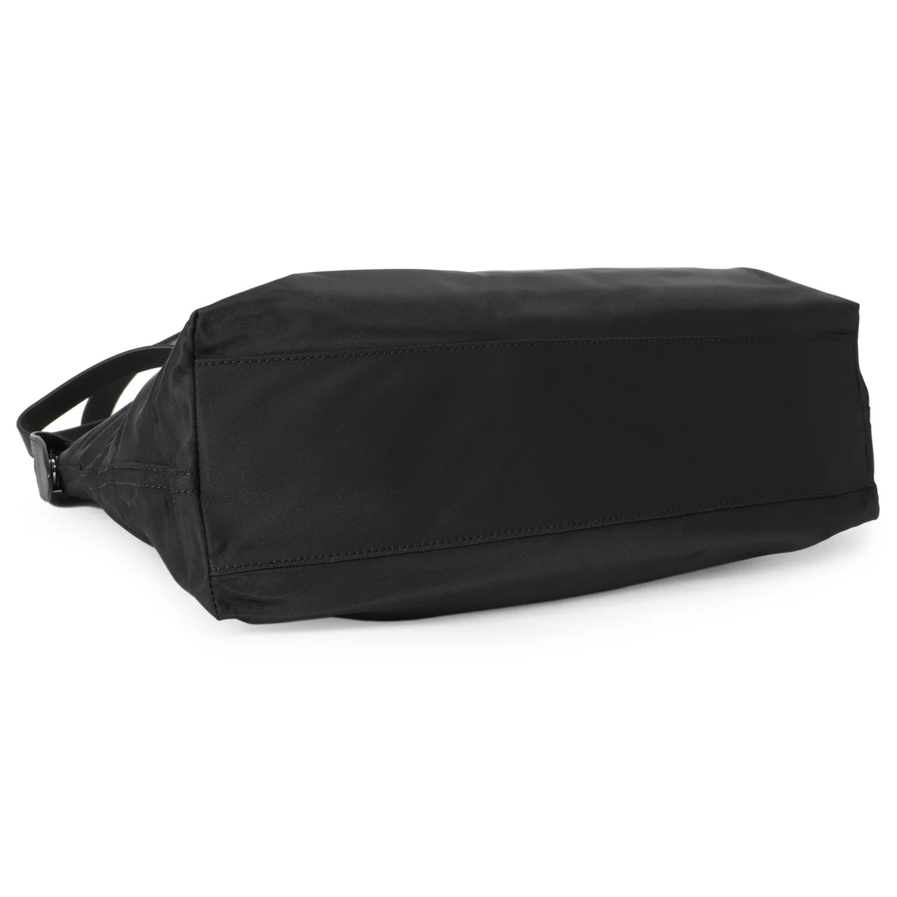 Burberry Black Nylon  Trenton - Image 3
