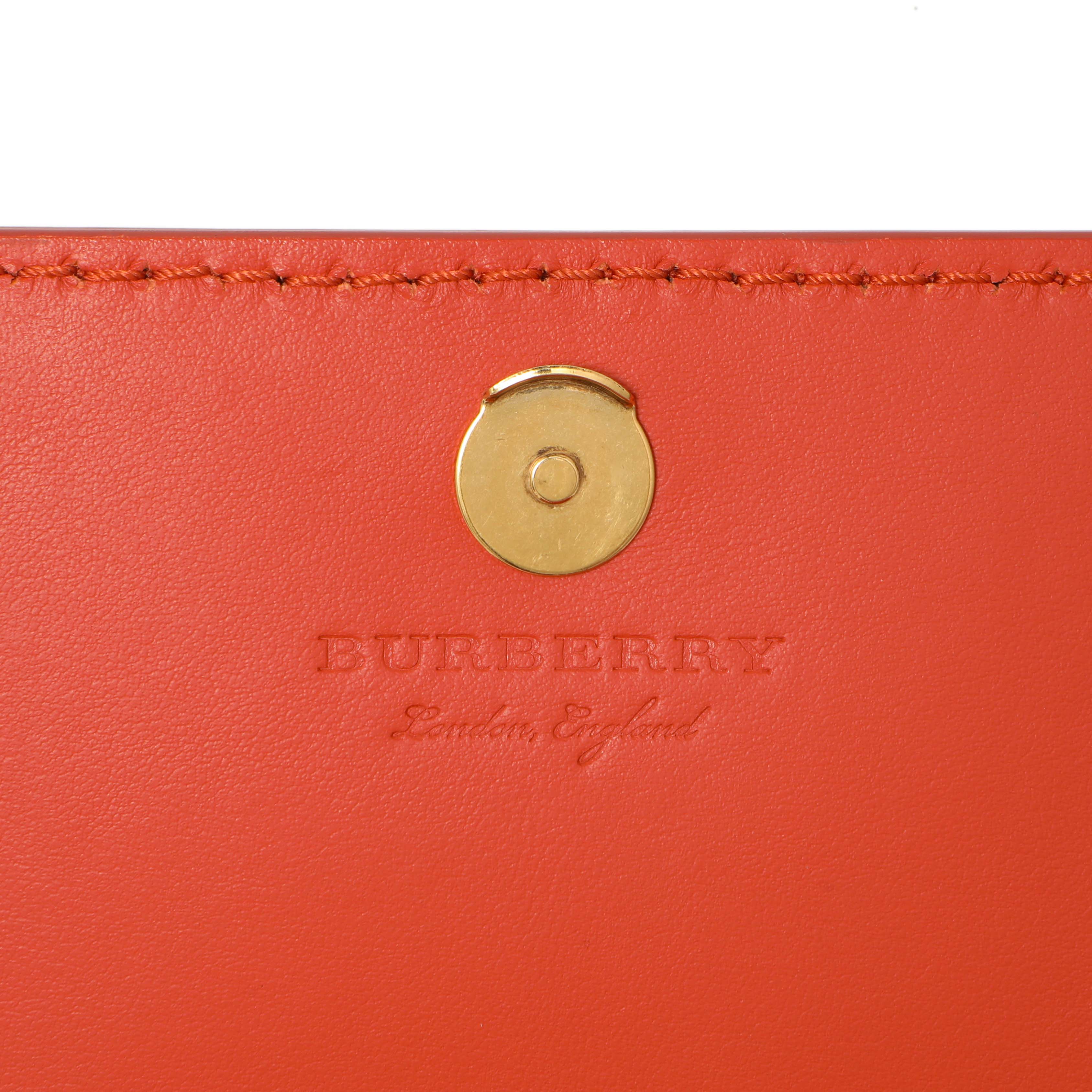 Burberry Orange Pebbled Leather Hampshire Wallet On Chain - Image 5
