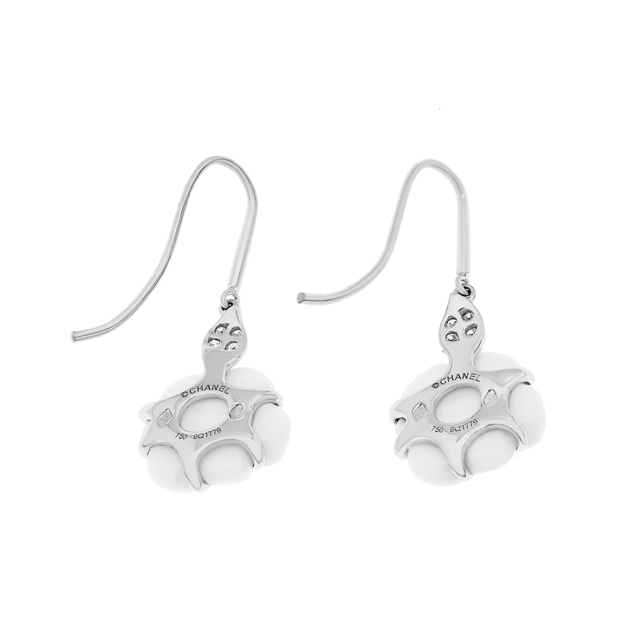 Chanel 18K White Gold Diamond Agate Camelia Sculpte Earrings - Image 2