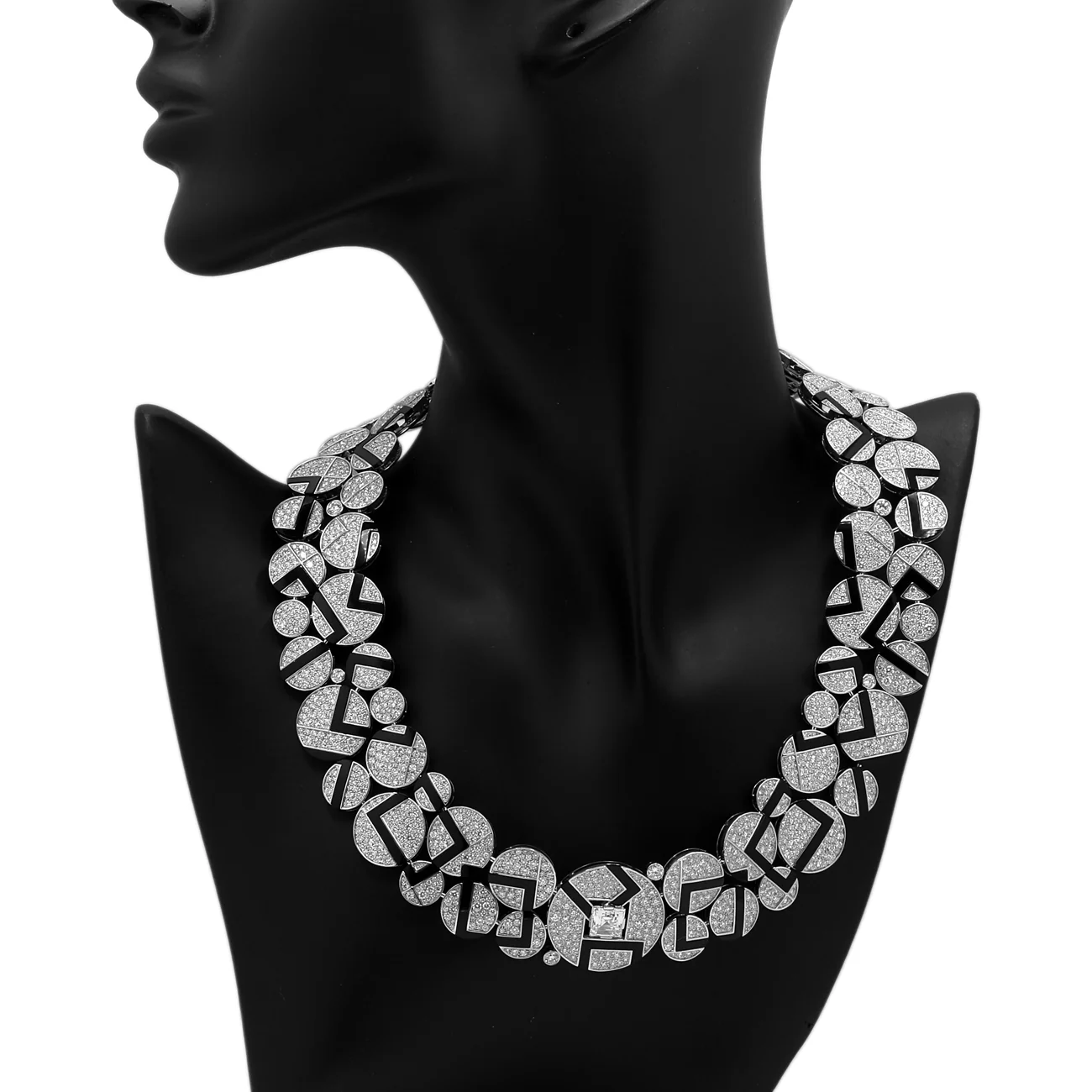 Chanel 18K White Gold Diamond Onyx Cafe Society Bubbles Necklace - Image 4