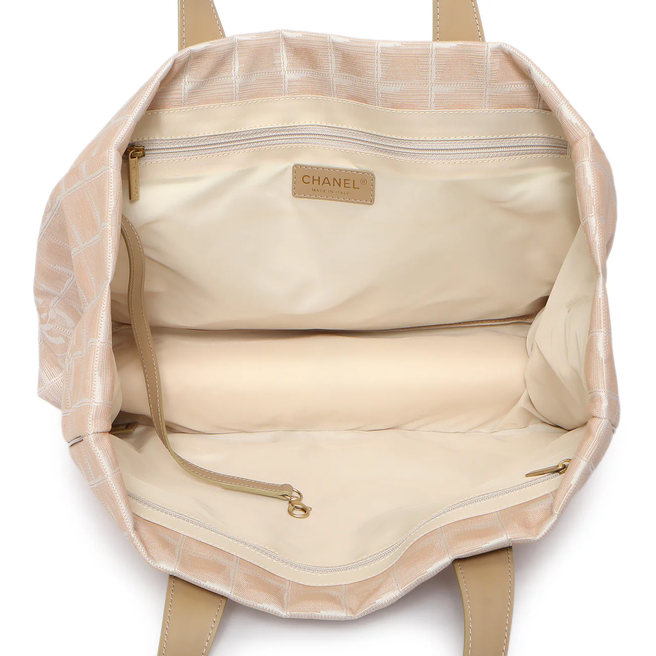 Chanel Beige Nylon Medium Travel Tote - Image 4