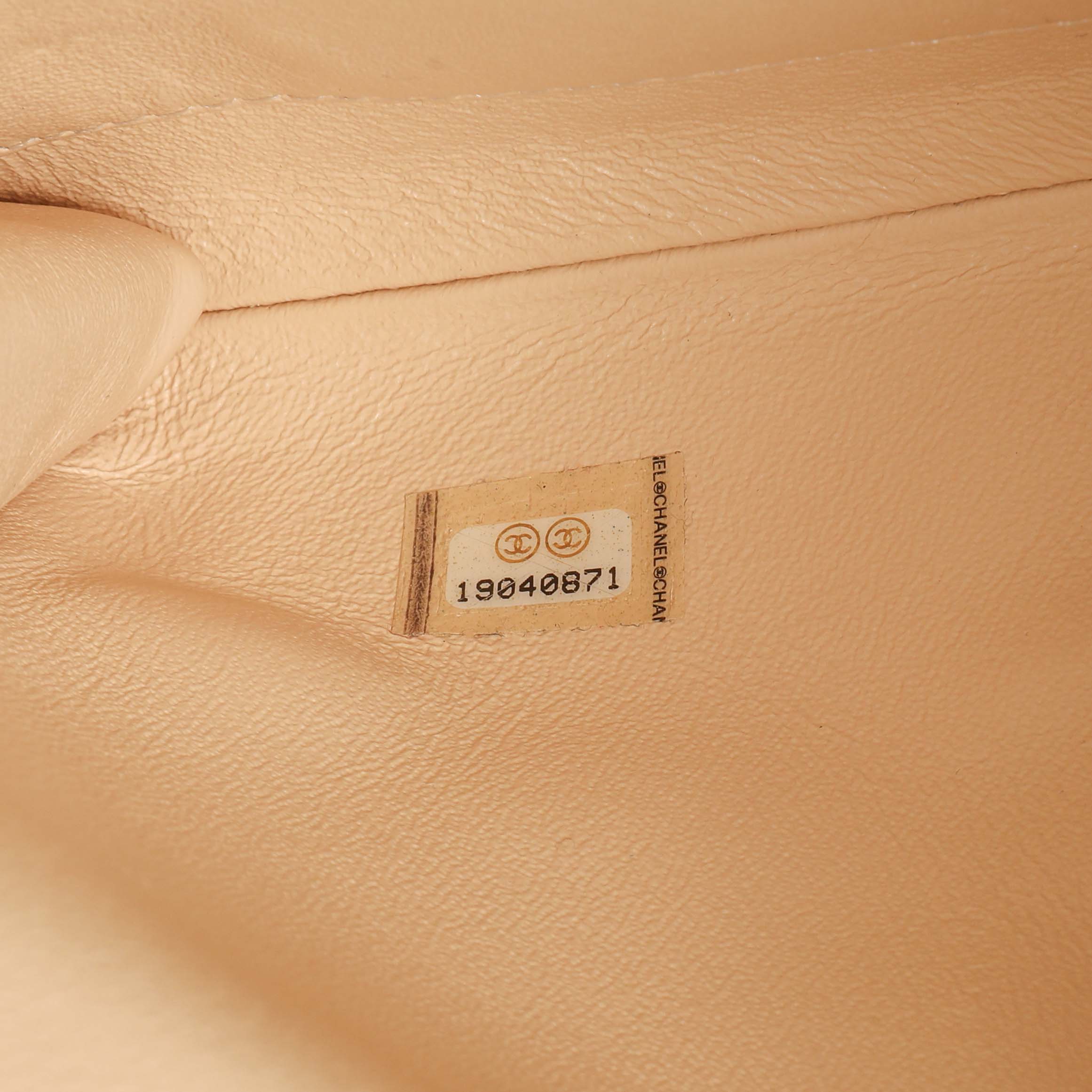 Chanel Beige Quilted Caviar Clutch With Chain Flap - Image 7