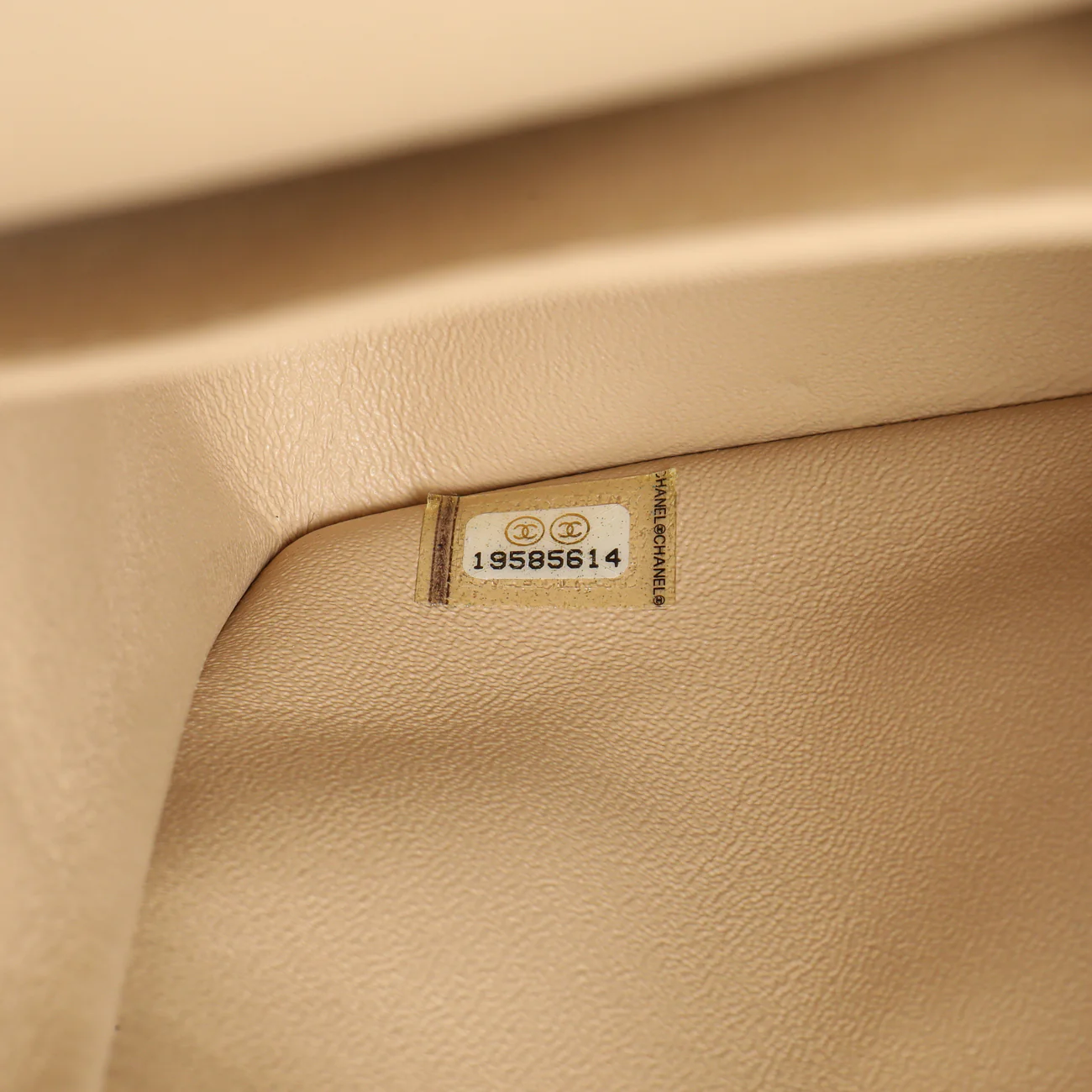 Chanel Beige Quilted Caviar Jumbo Classic Double Flap - Image 7