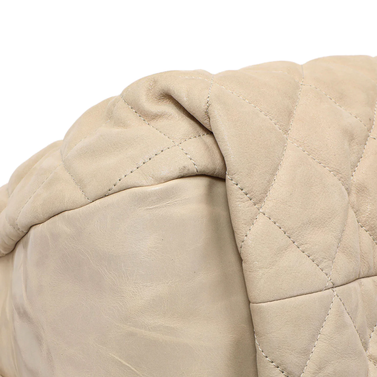 Chanel Beige Quilted Iridescent Calfskin Coco Daily - Image 8