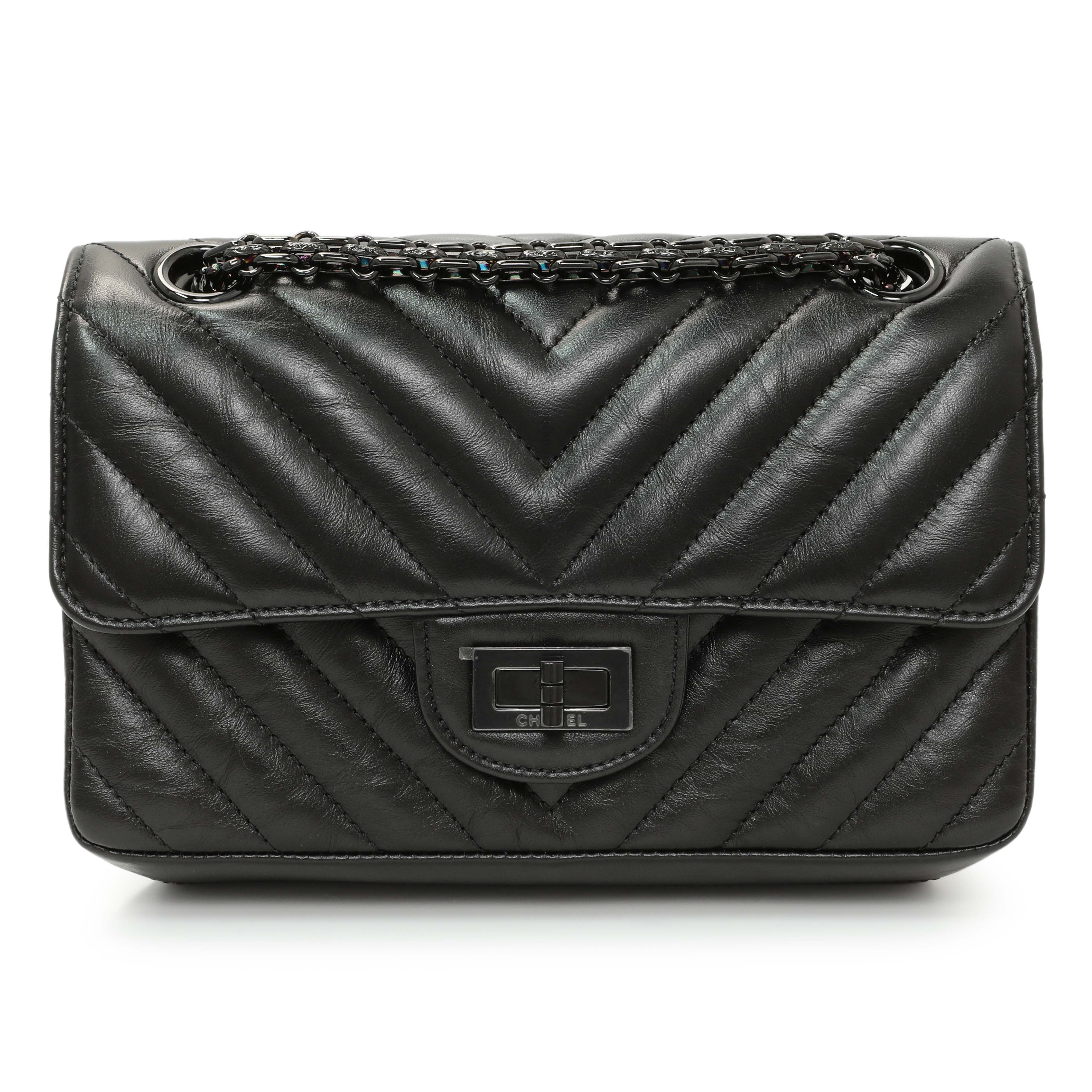 Chanel Black Aged Calfskin Chevron 2.55 Reissue Flap 224