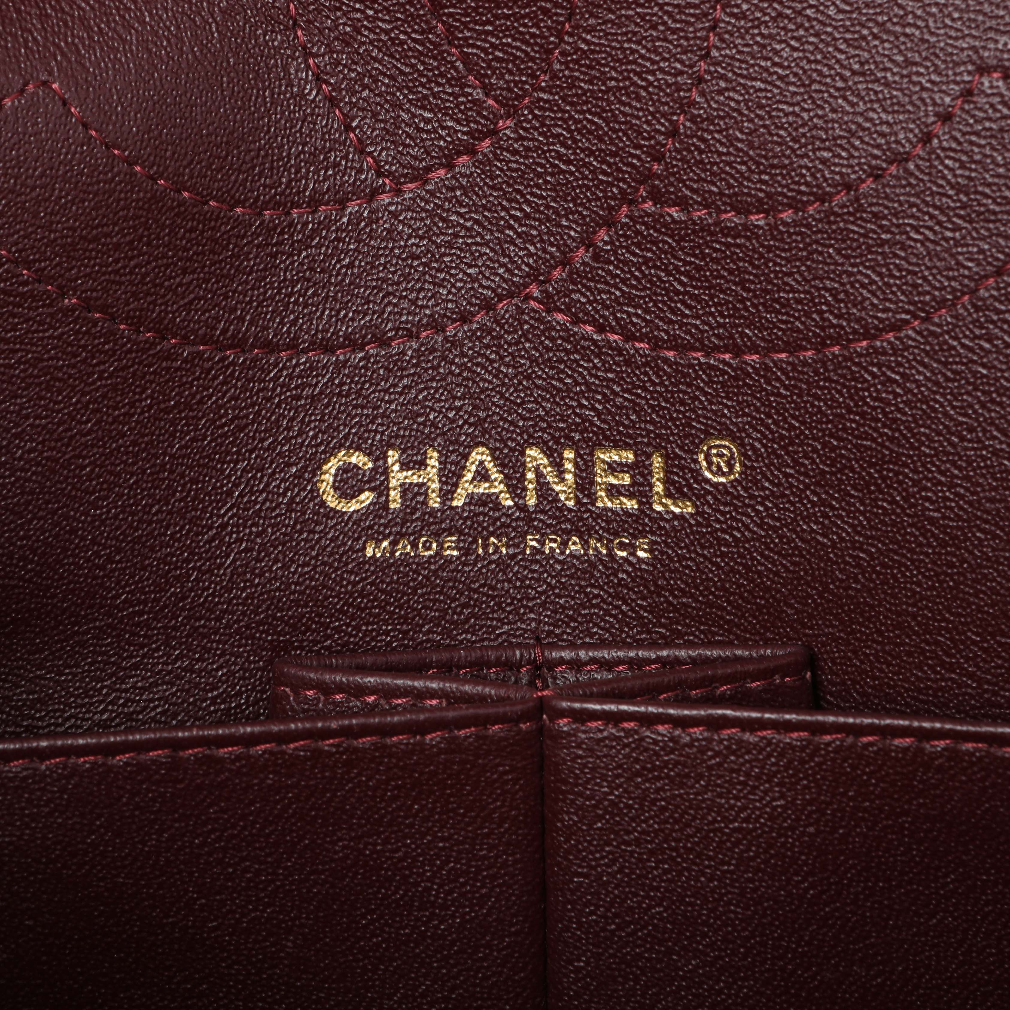 Chanel Black Aged Calfskin Quilted 2.55 Reissue 225 Flap - Image 5