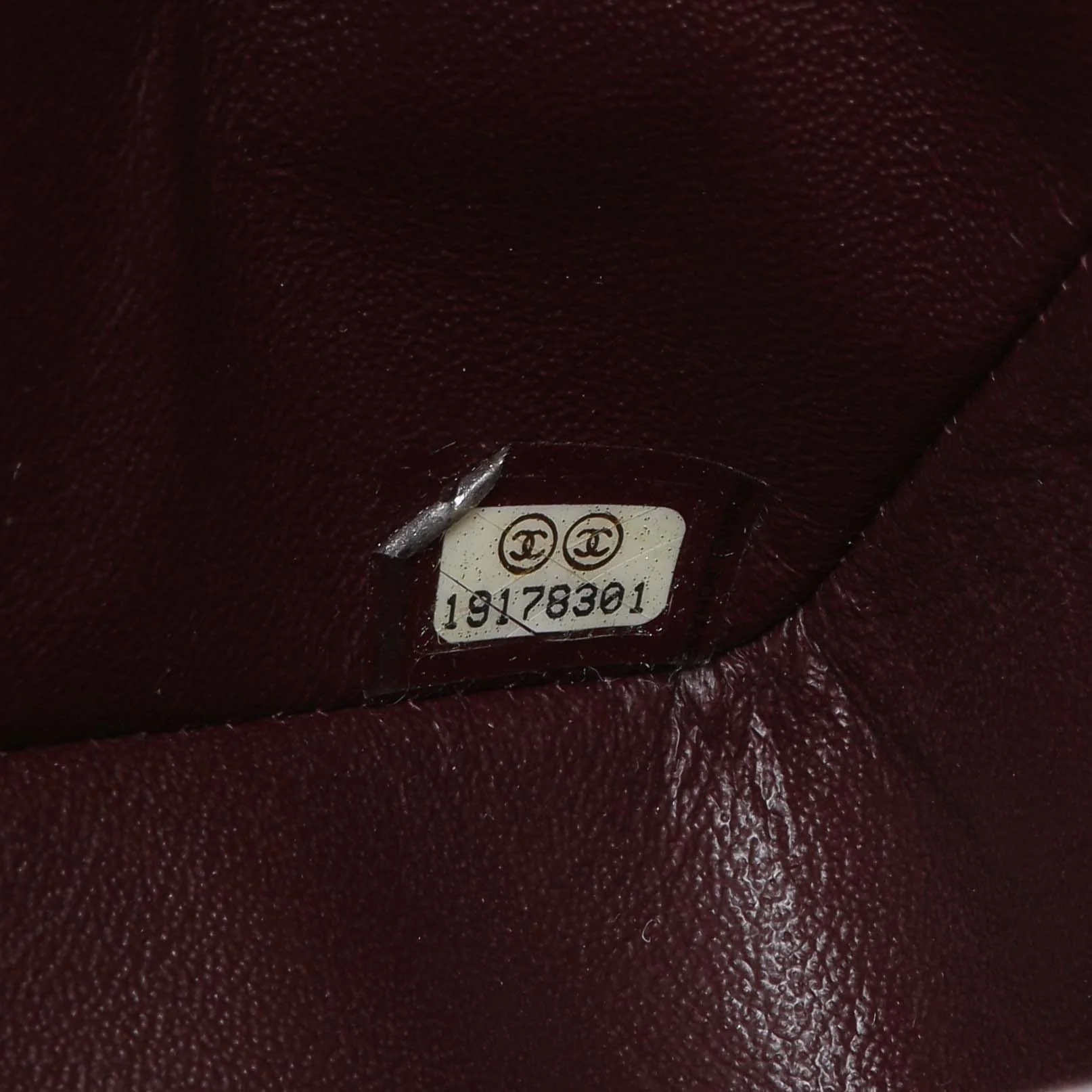 Chanel Black Aged Calfskin Quilted 2.55 Reissue 225 Flap - Image 6