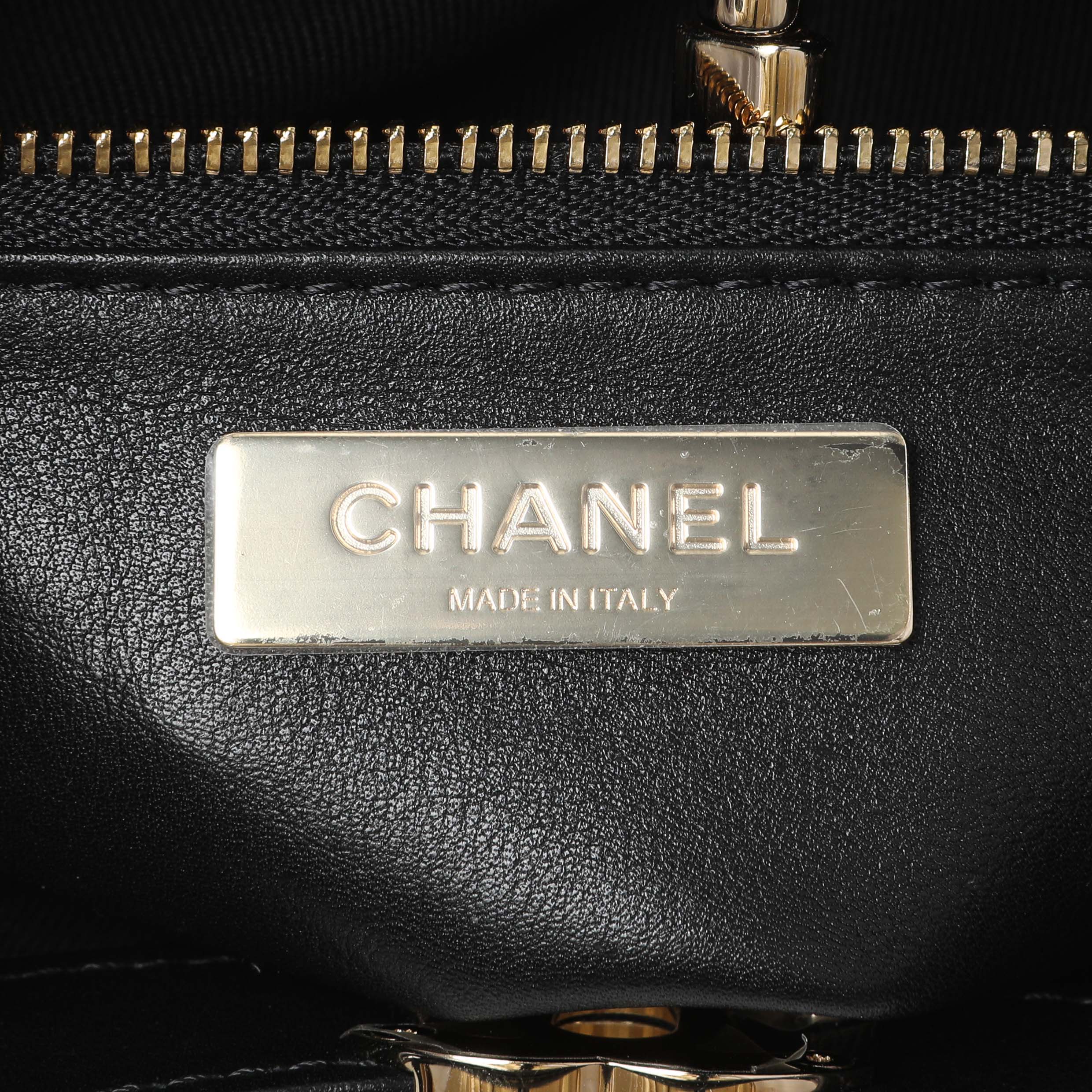 Chanel Black Burgundy Quilted Patent Mini 31 Shopping Bag - Image 5