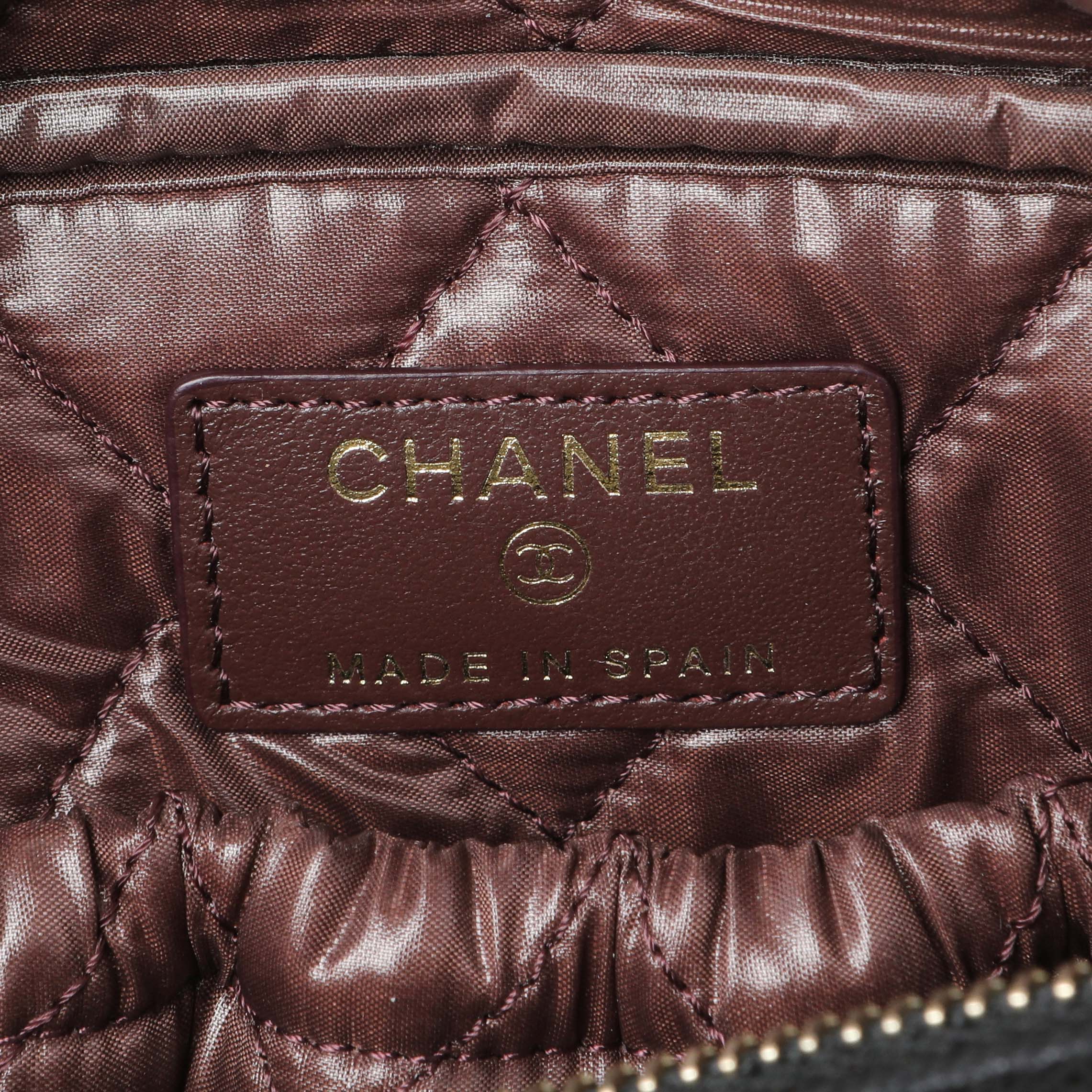 Chanel Black Caviar Quilted Medium Curvy Pouch Cosmetic Case - Image 5