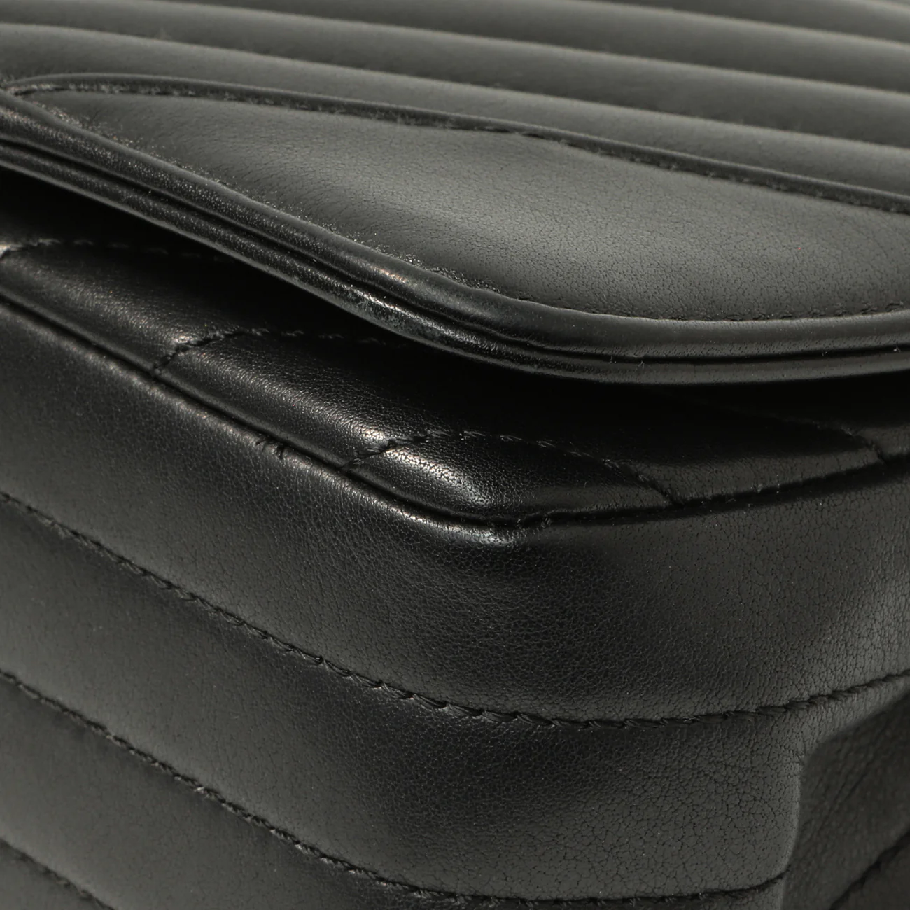 Chanel Black Chevron Quilted Calfskin Mini Statement Flap - Image 5