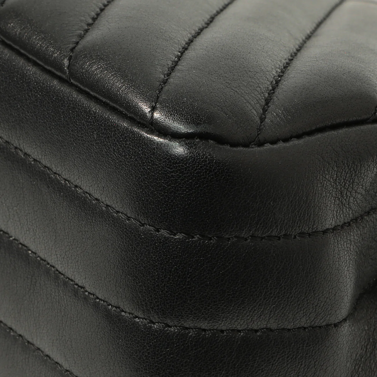 Chanel Black Chevron Quilted Calfskin Mini Statement Flap - Image 7