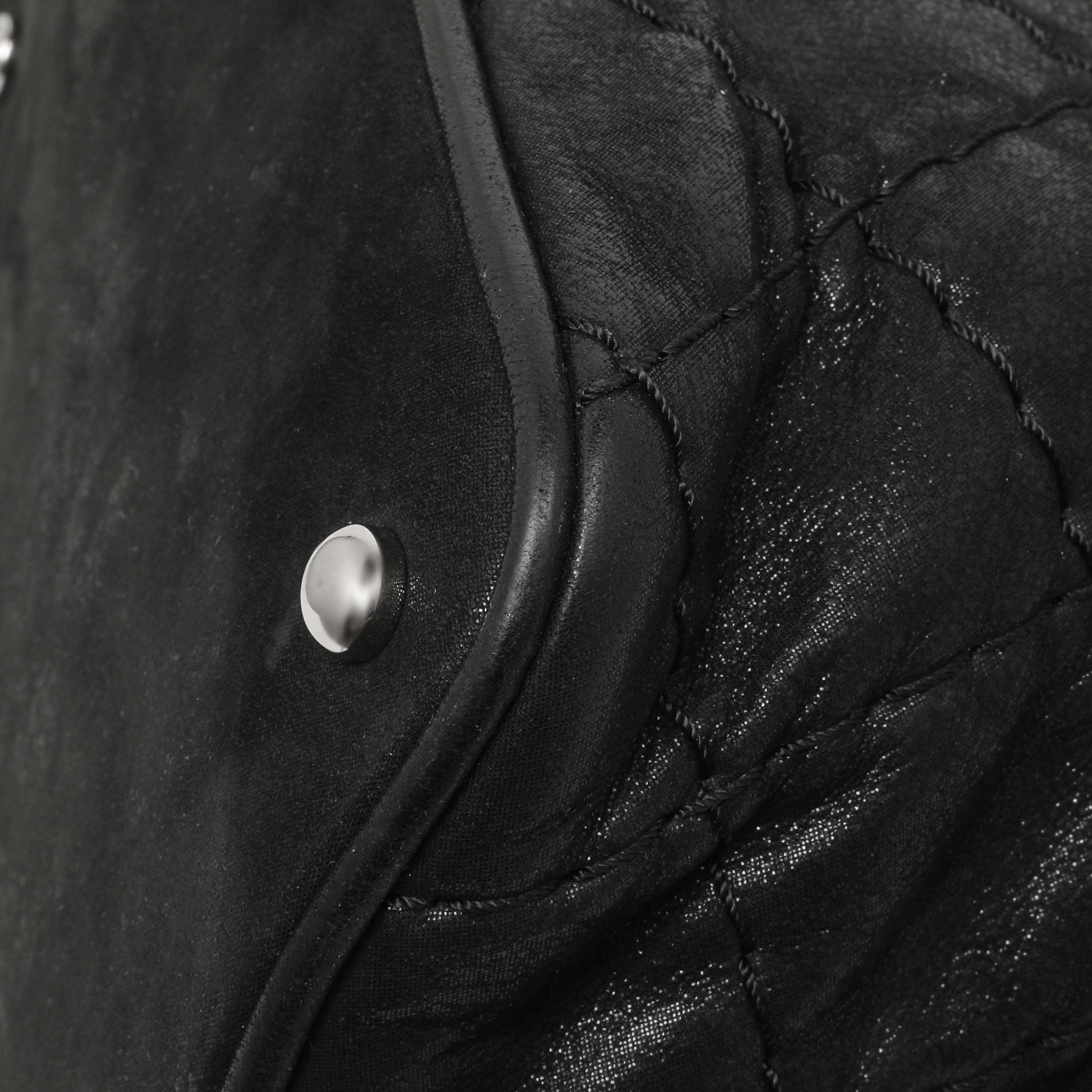 Chanel Black Iridescent Quilted Calfskin Sea Hit Tote - Image 5