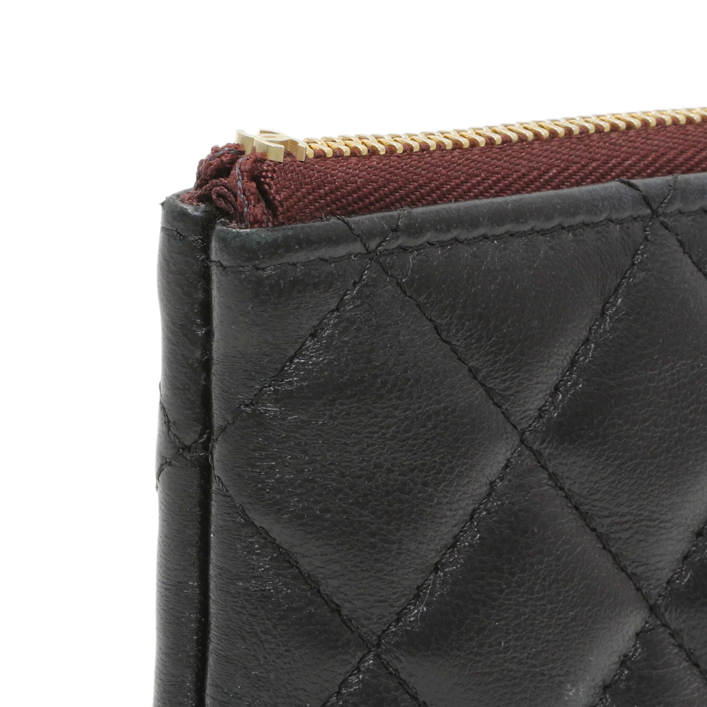 Chanel Black Lambskin Quilted Small Cosmetic Case - Image 8