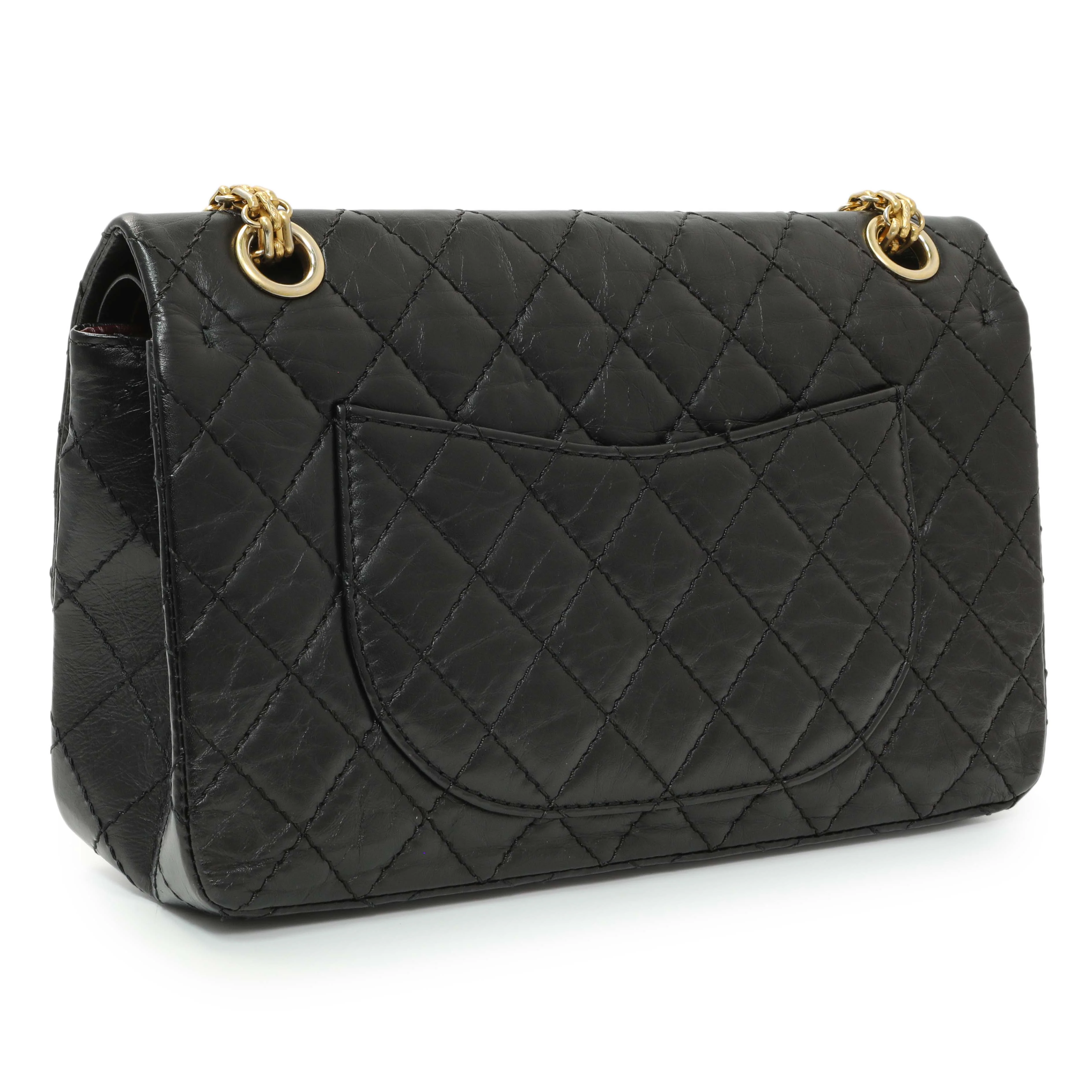 Chanel Black Quilted Aged Calfskin 2.55 Reissue 225 Flap - Image 2