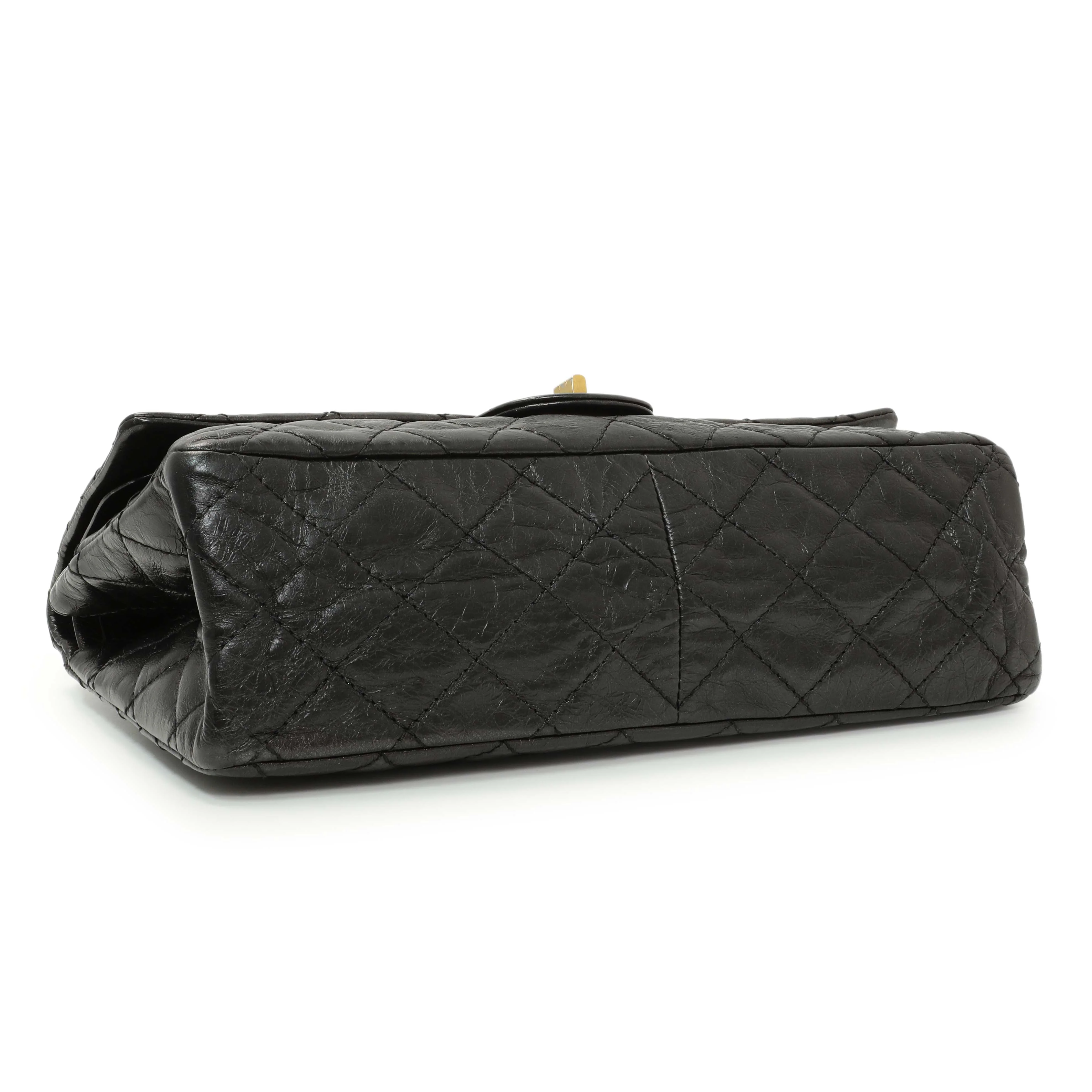 Chanel Black Quilted Aged Calfskin 2.55 Reissue 226 Flap - Image 3