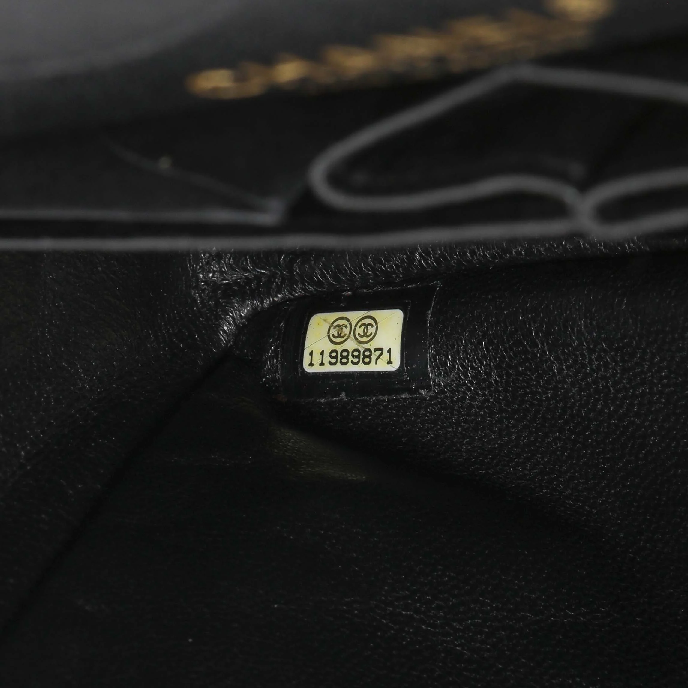 Chanel Black Quilted Aged Calfskin 2.55 Reissue 226 Flap - Image 6