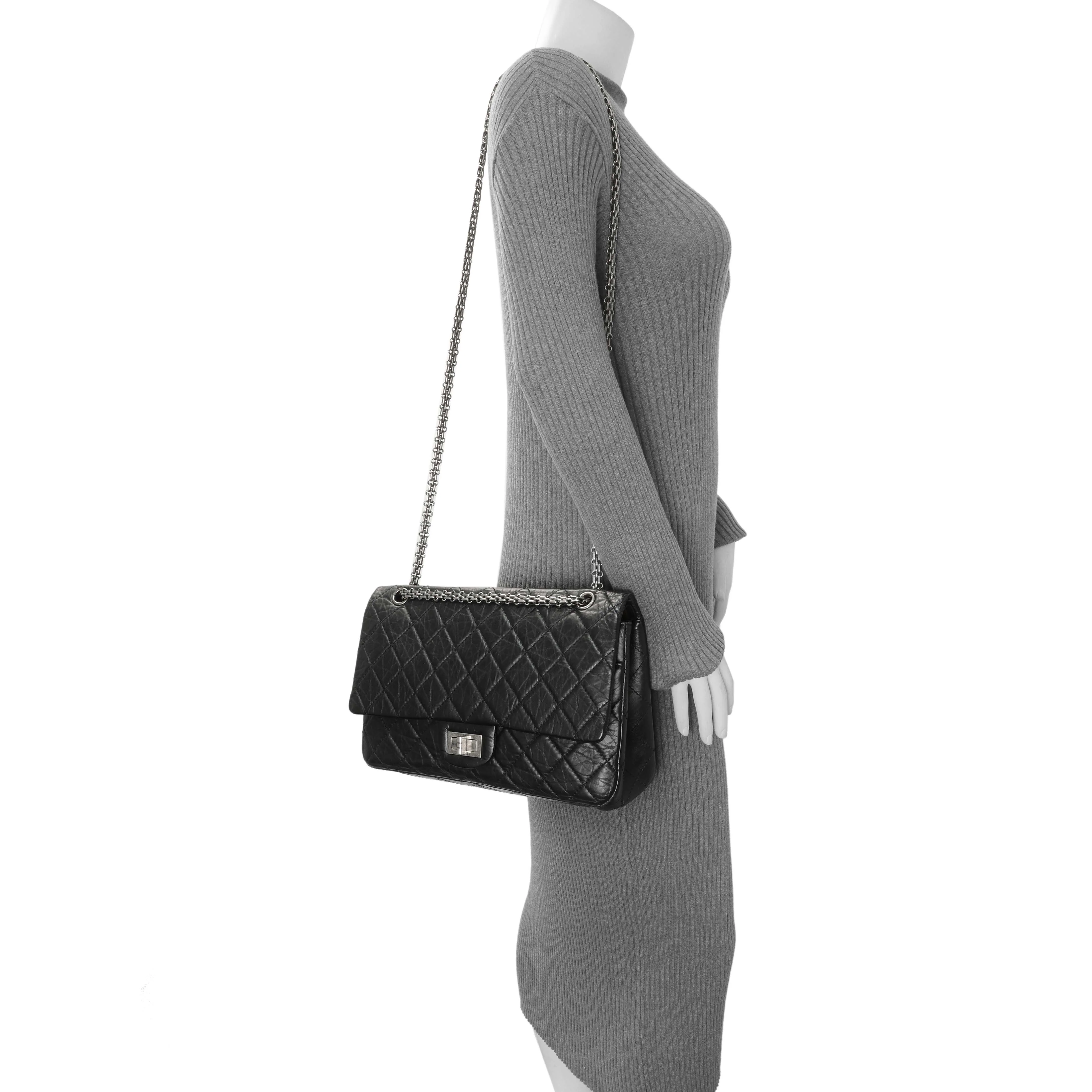 Chanel Black Quilted Aged Calfskin 2.55 Reissue 227 Flap - Image 12