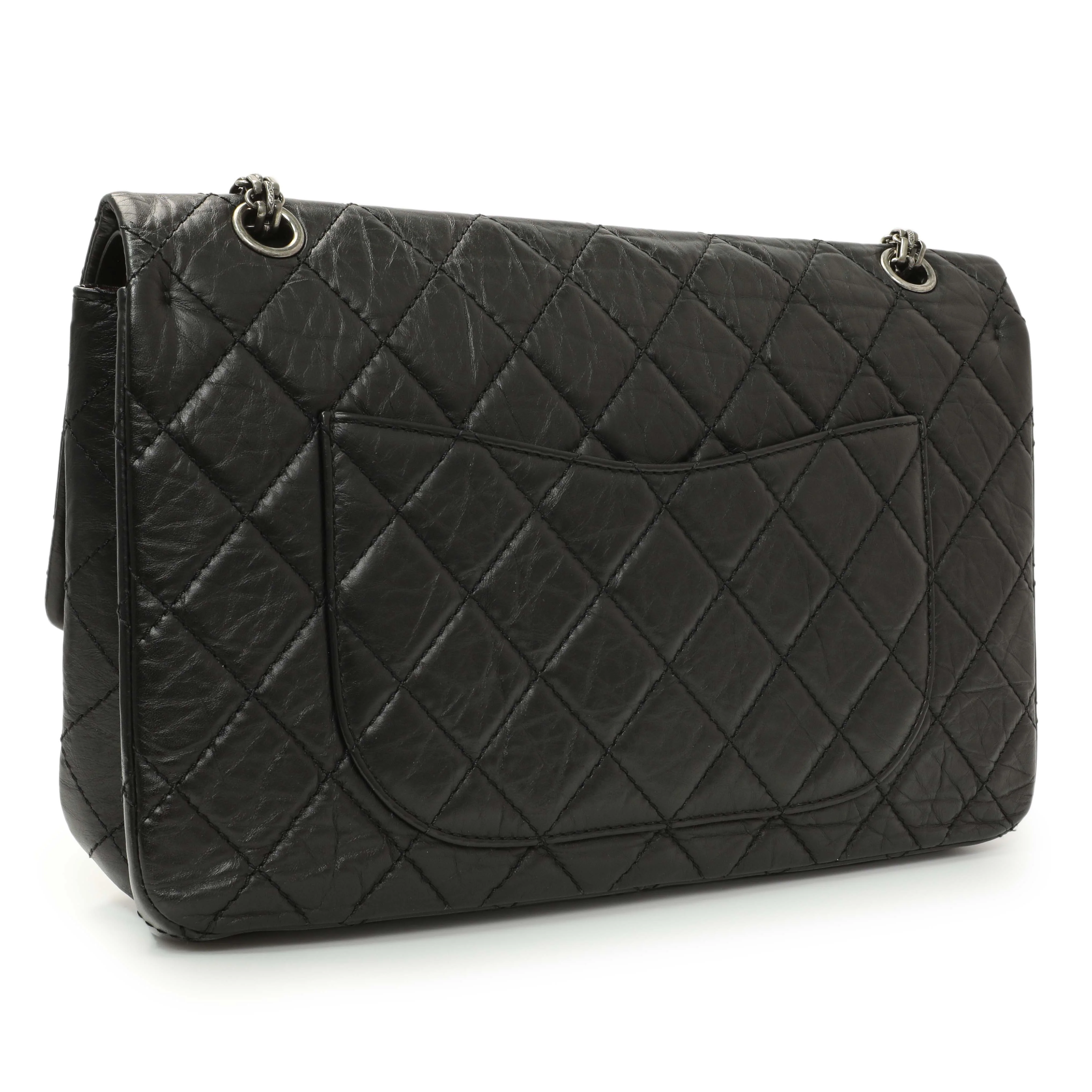 Chanel Black Quilted Aged Calfskin 2.55 Reissue 227 Flap - Image 2