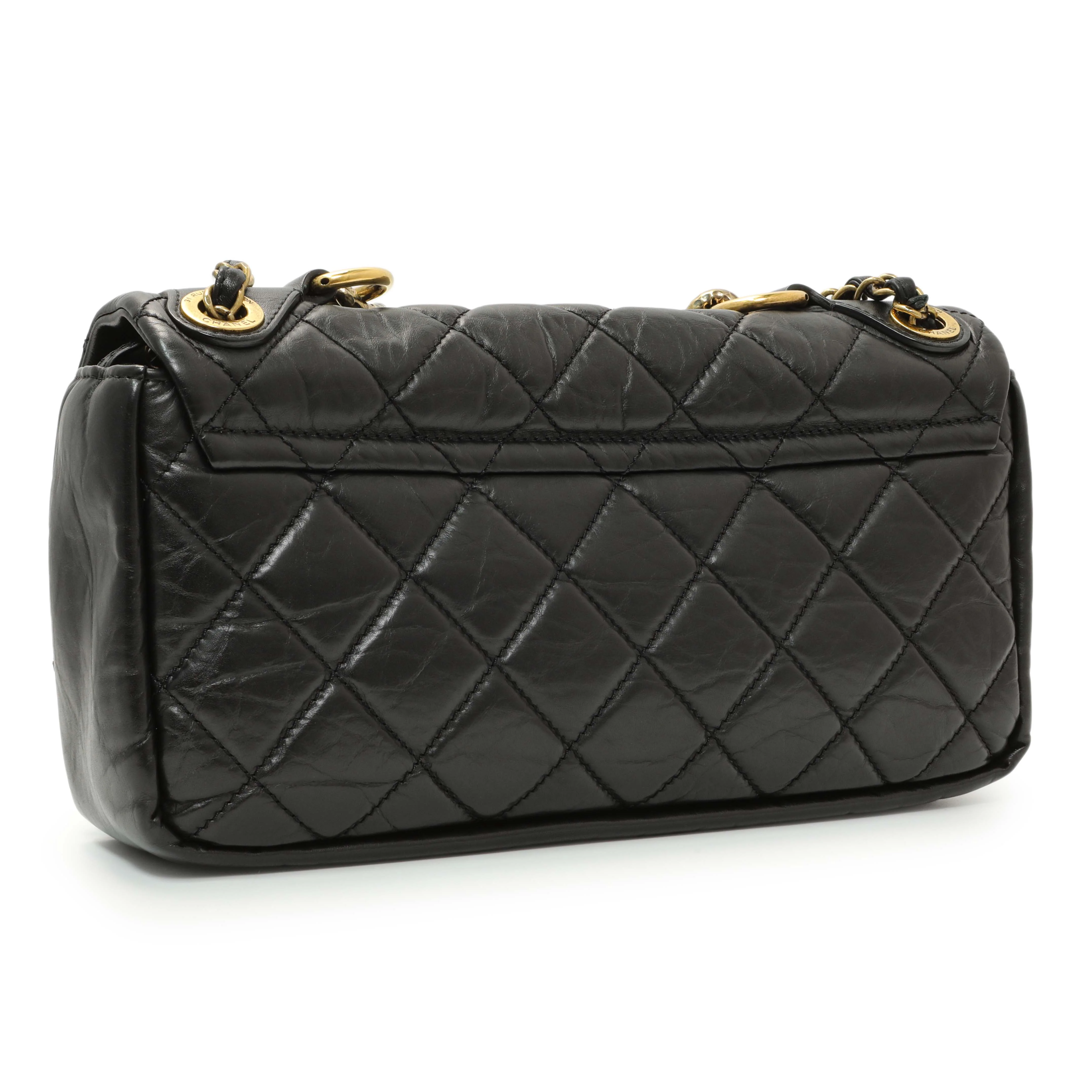 Chanel Black Quilted Aged Calfskin Pondichery Flap - Image 2