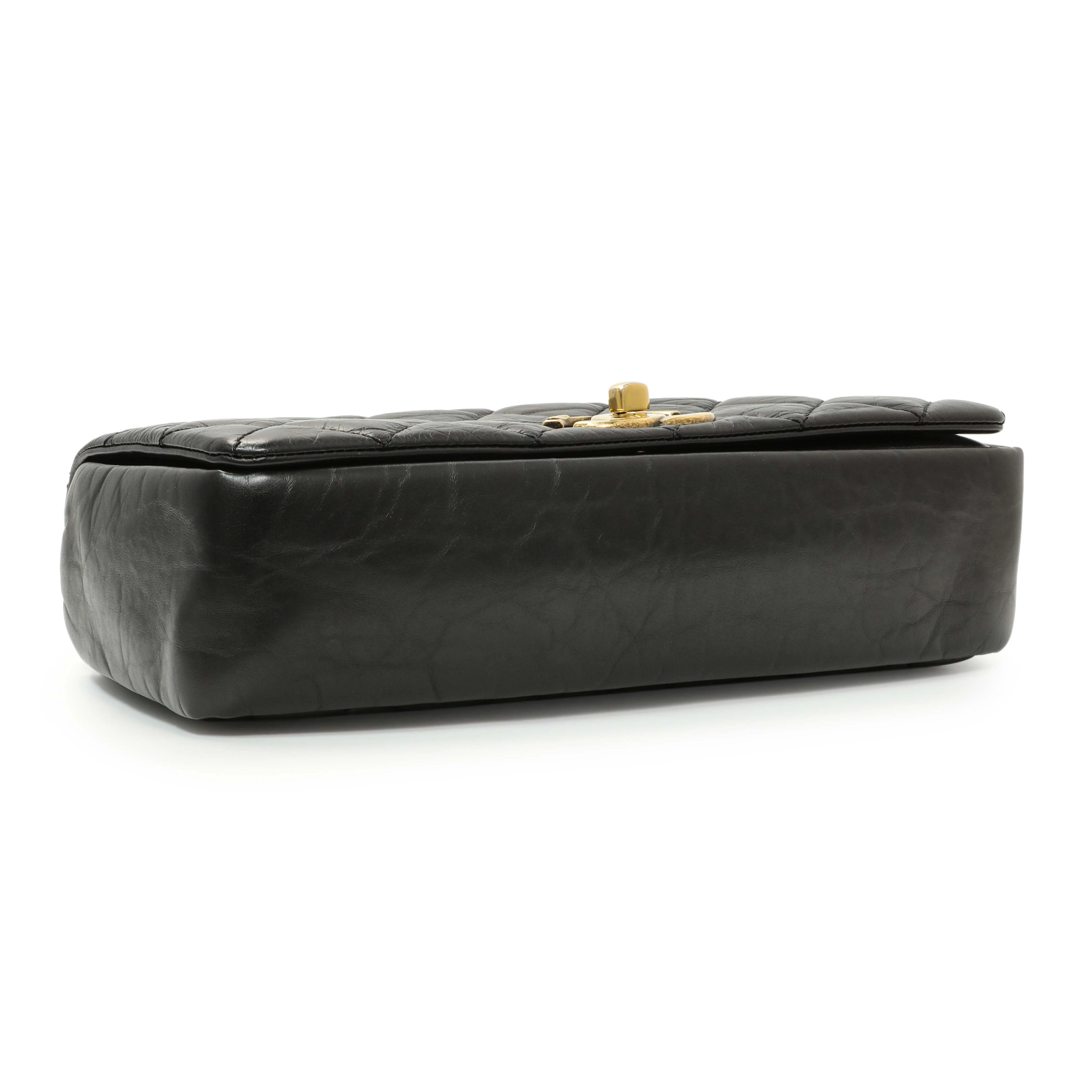 Chanel Black Quilted Aged Calfskin Pondichery Flap - Image 3