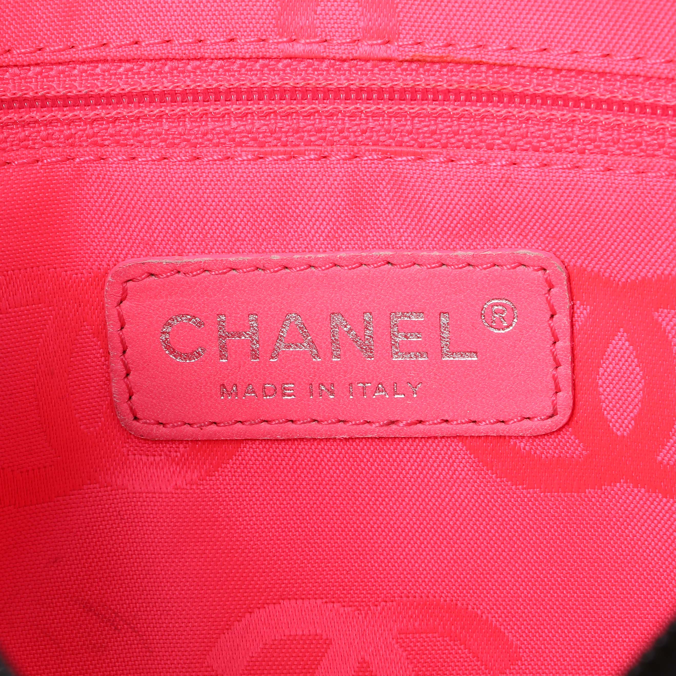 Chanel Black Quilted Calfskin Cambon Pochette - Image 5
