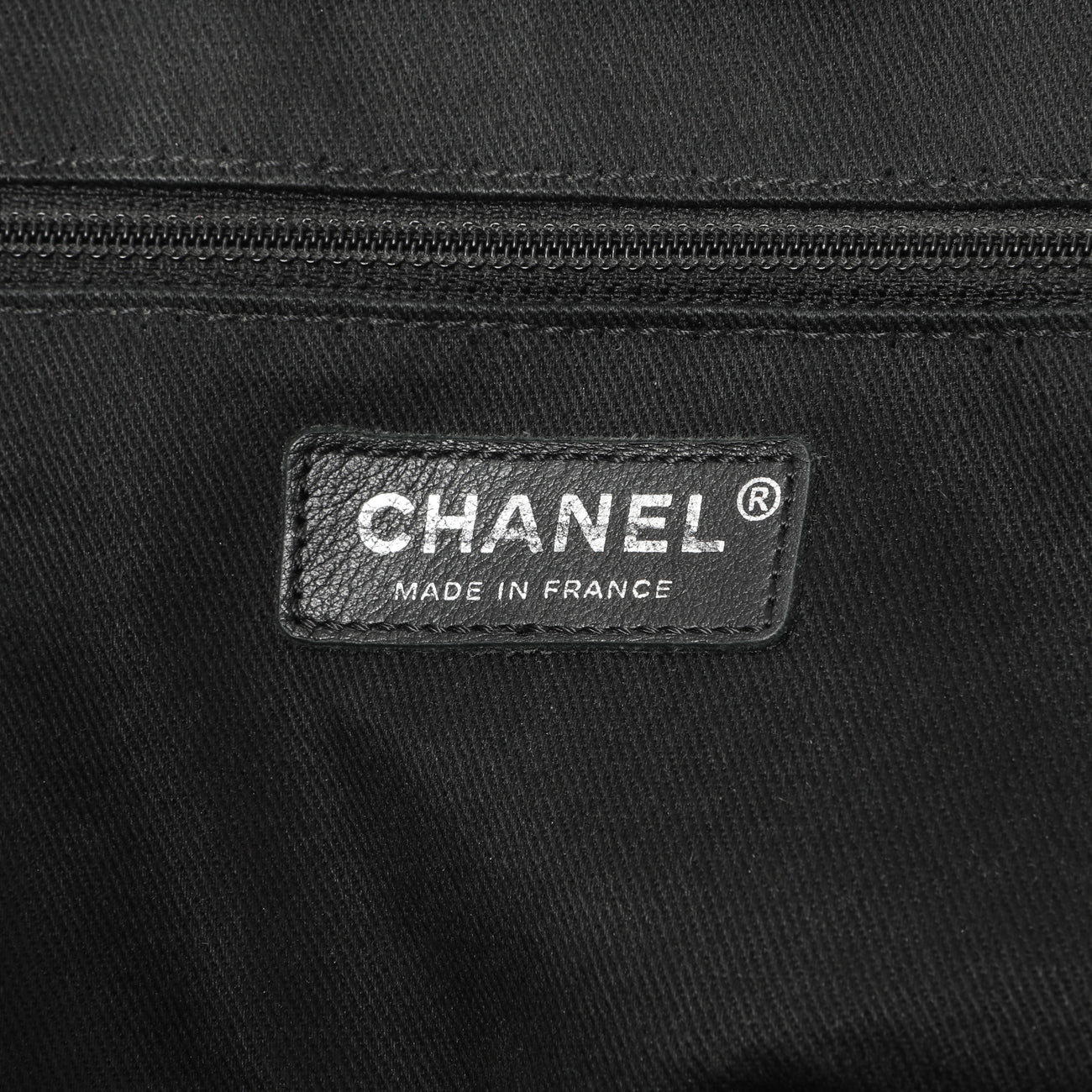 Chanel Black Quilted Calfskin In The Business Camera Bag - Image 5